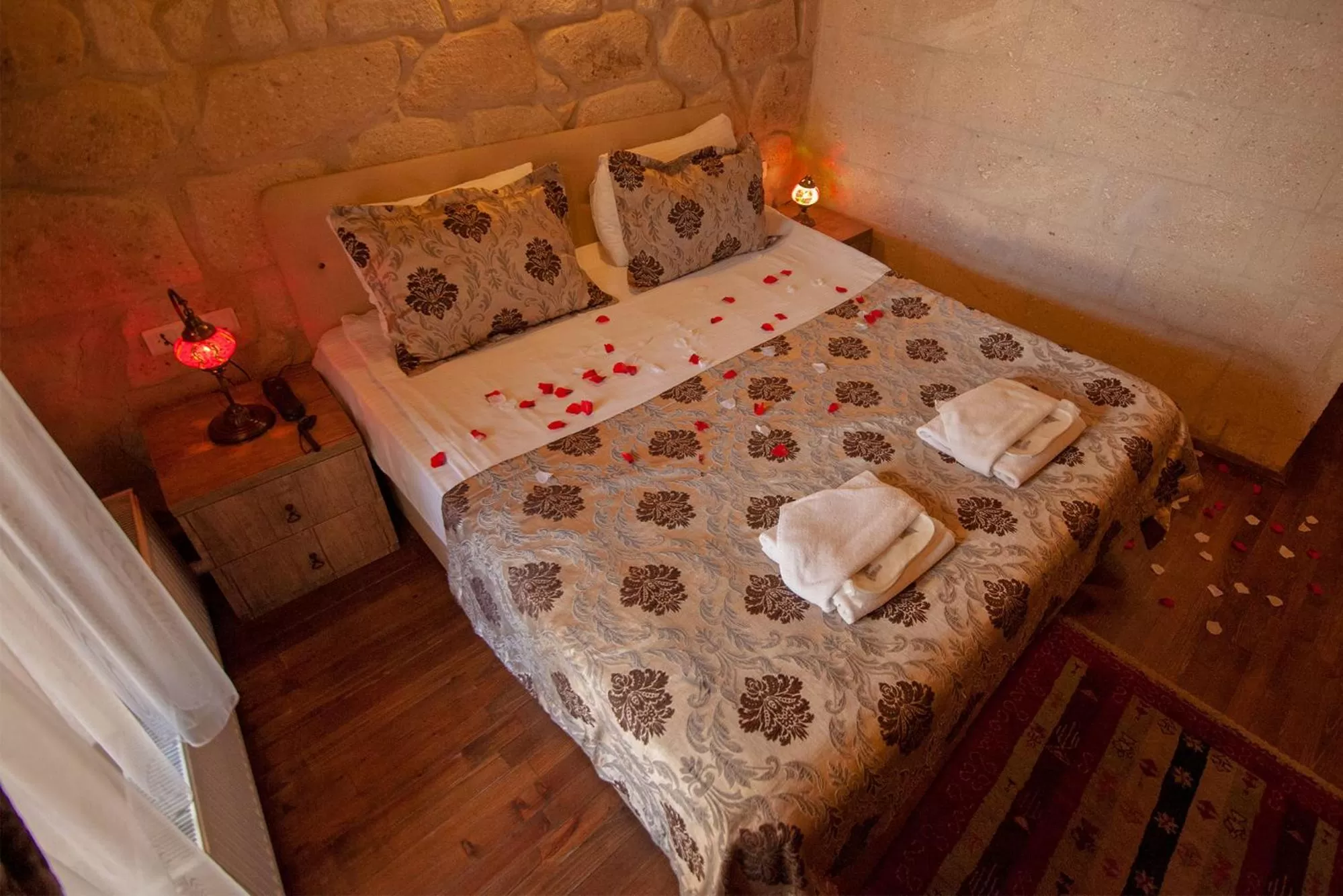 Bedroom, Bed in Diamond of Cappadocia