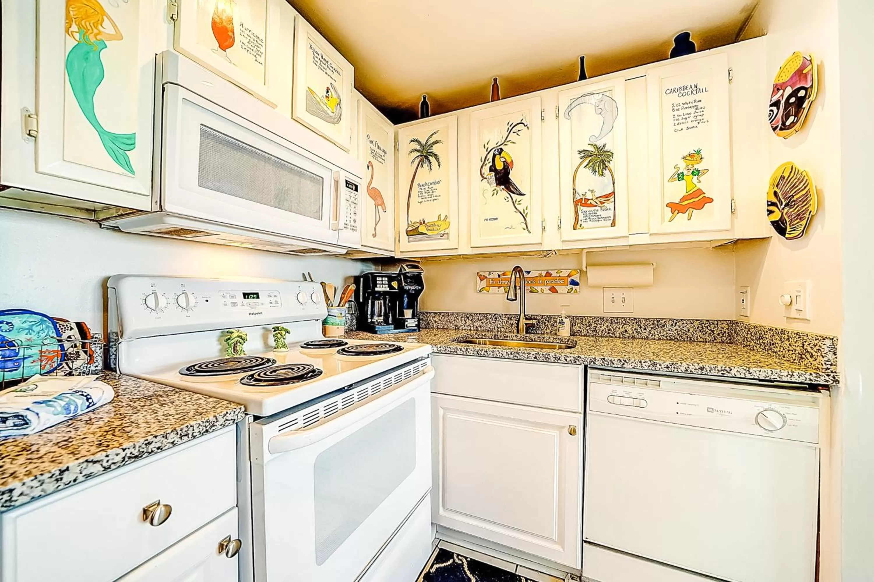 Kitchen/Kitchenette in Sand Castle Villa #26