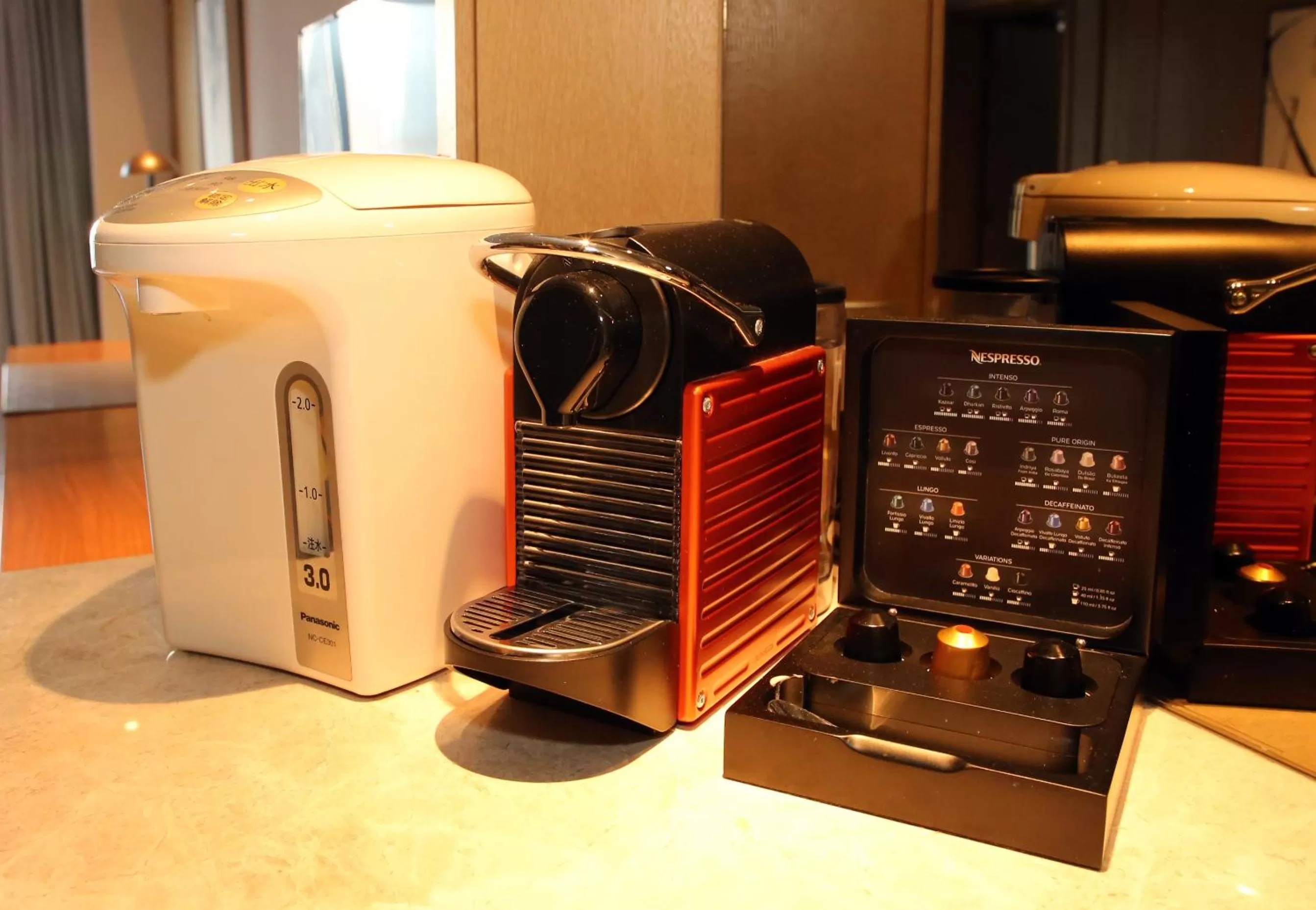 Coffee/tea facilities in Shangri-La Qingdao