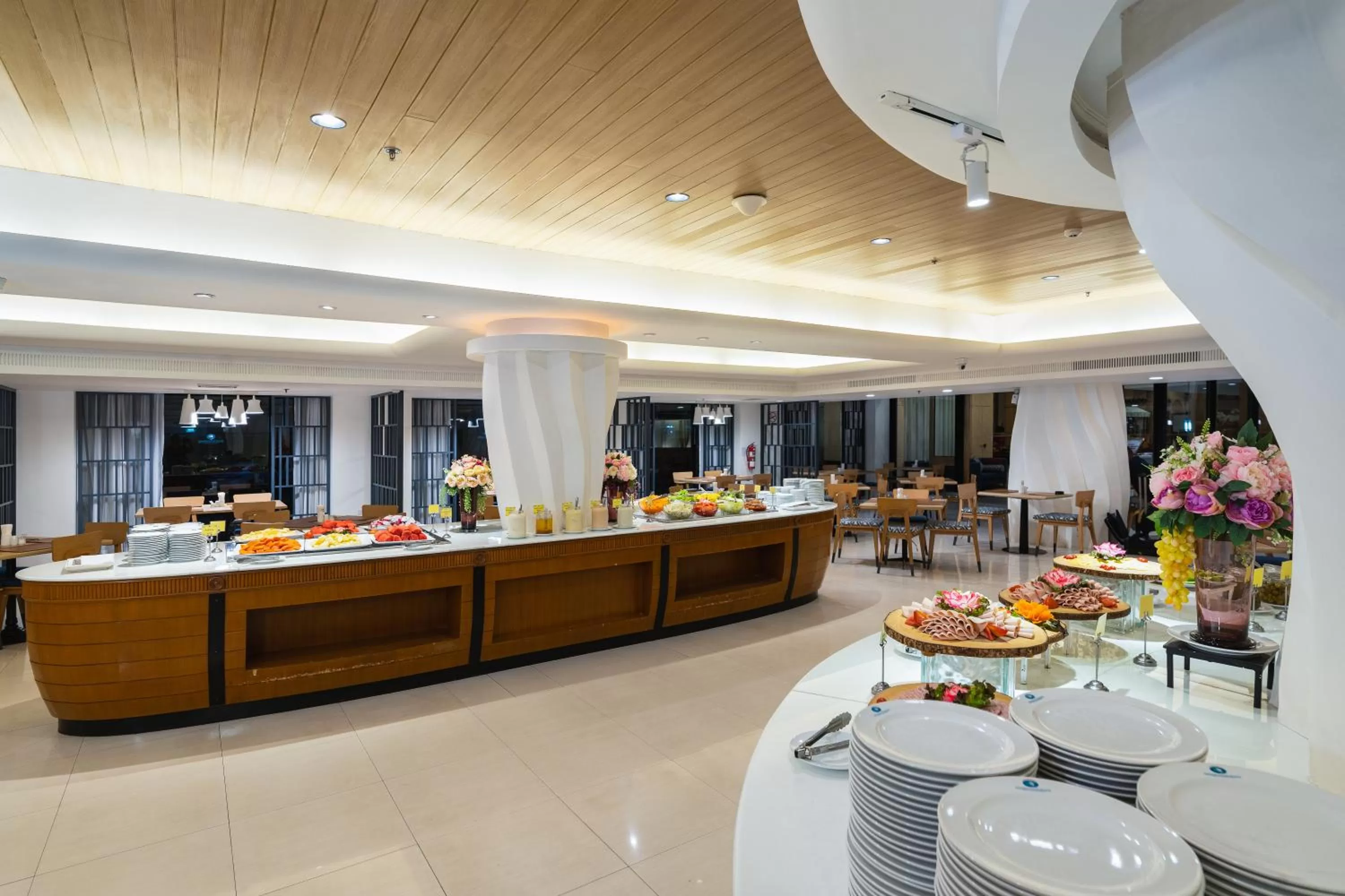 Jomtien Palm Beach Hotel and Resort