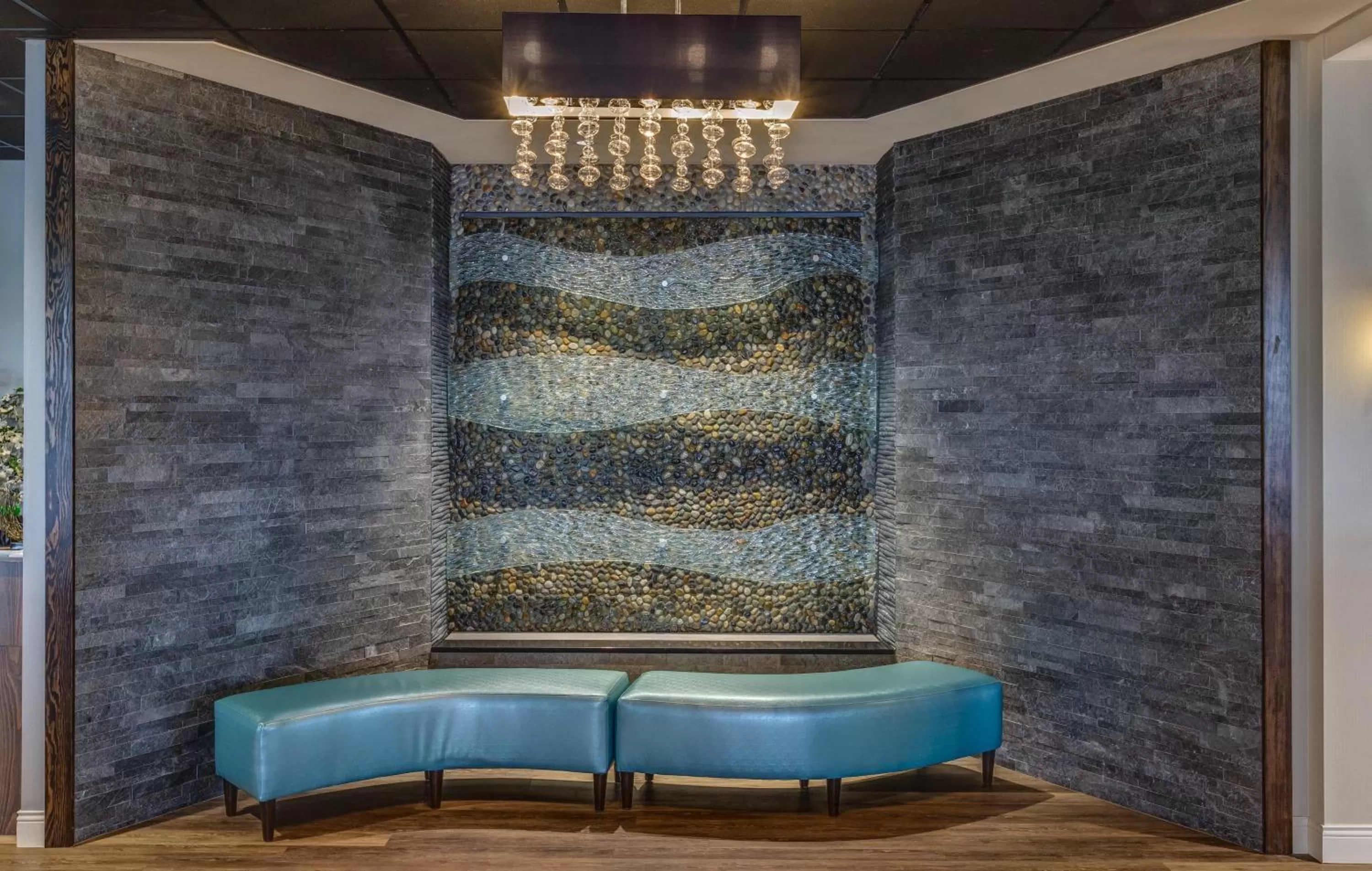 Restaurant/places to eat in Holiday Inn & Suites Bellingham by IHG