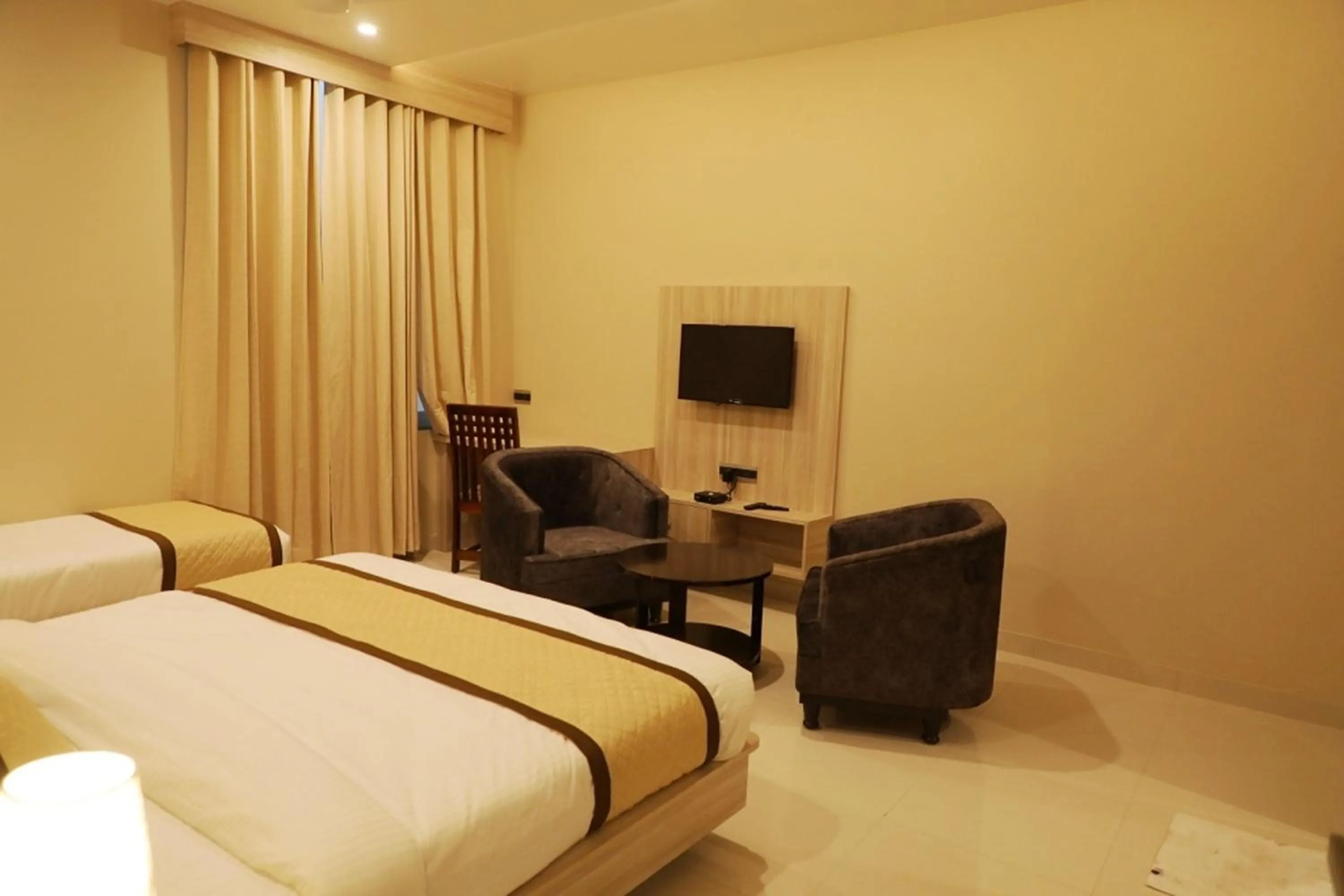 TV and multimedia in Pine Regency