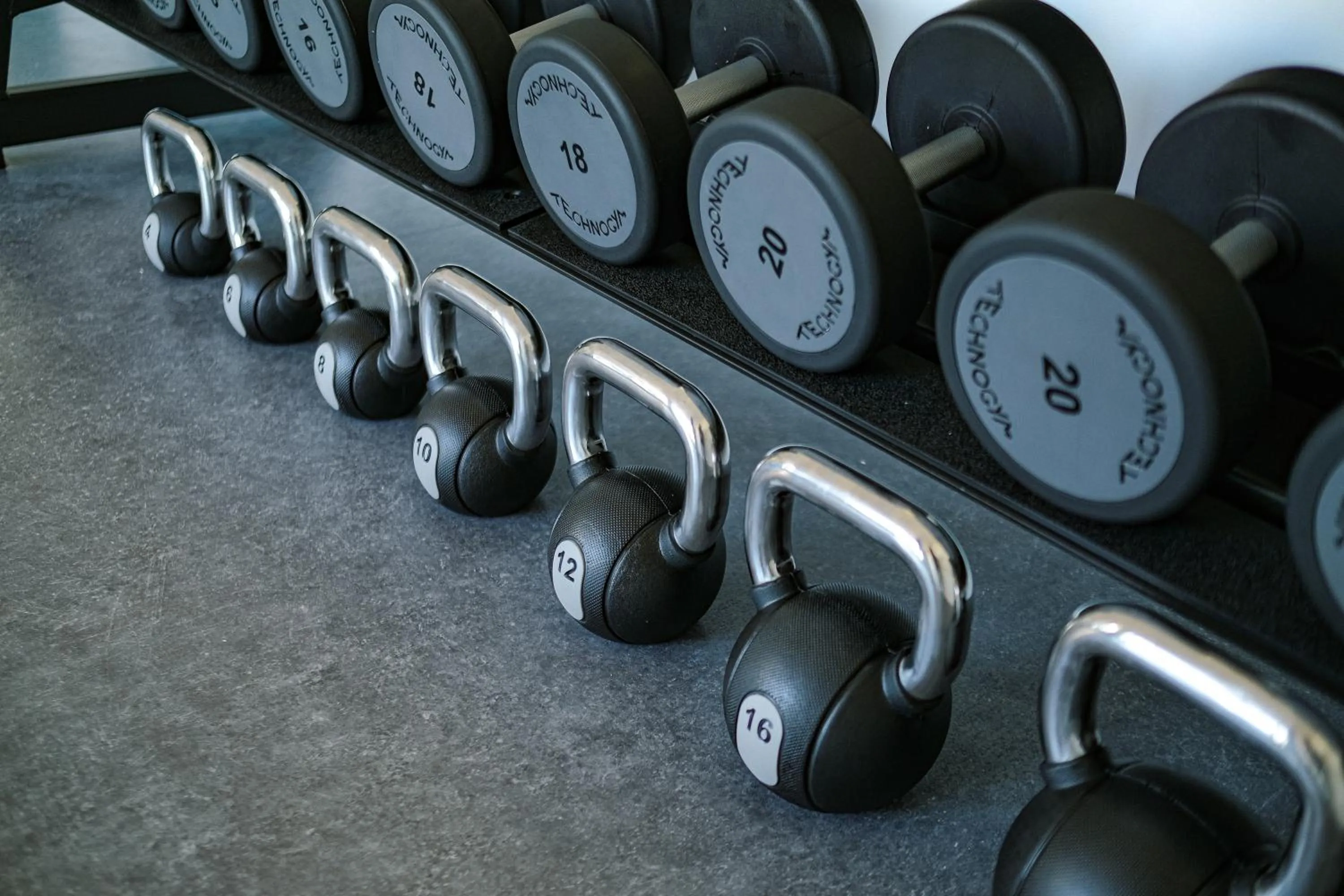 Fitness centre/facilities in ibis Styles Bordeaux Lac Bruges