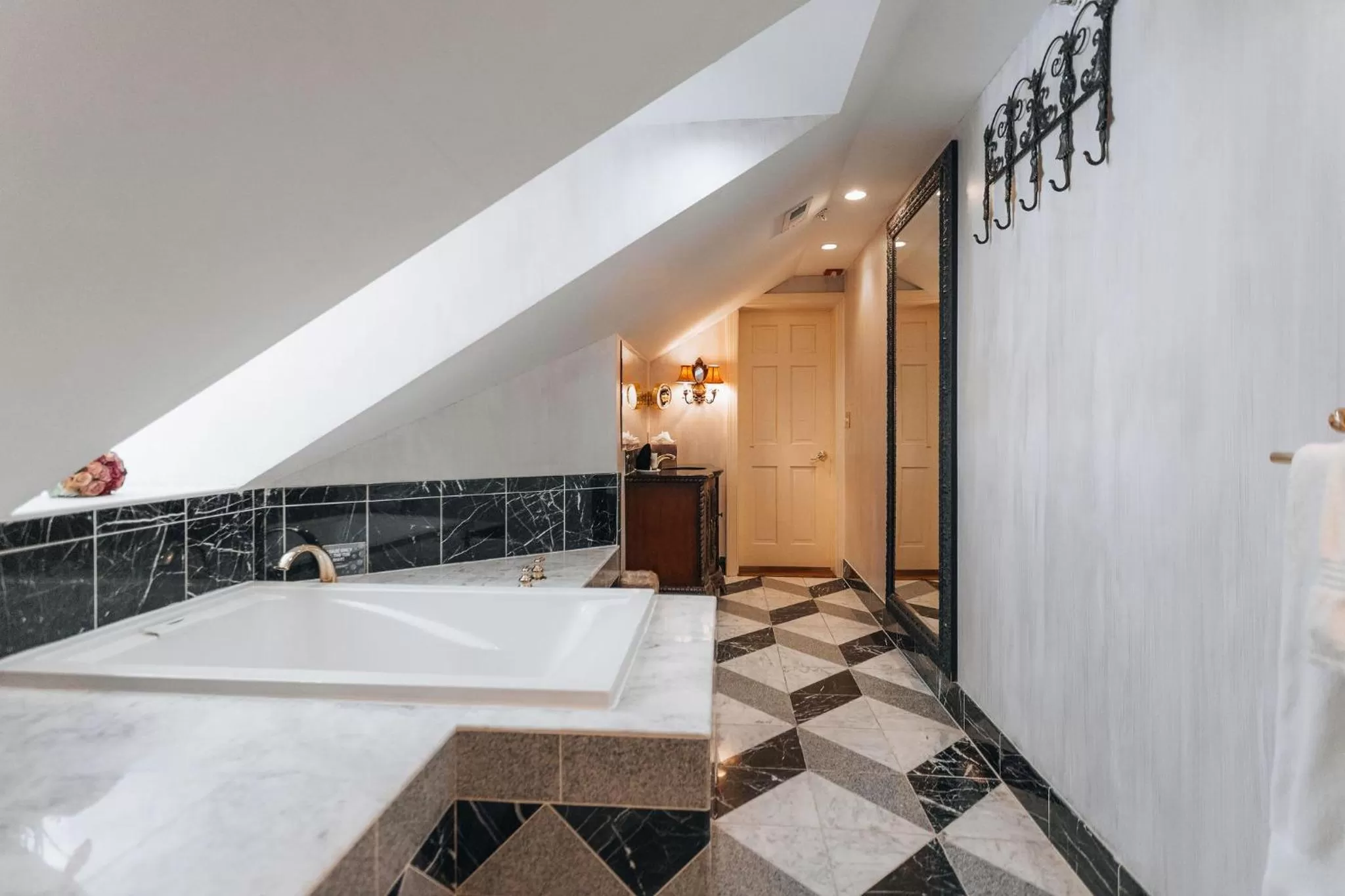 1840s Carrollton Inn