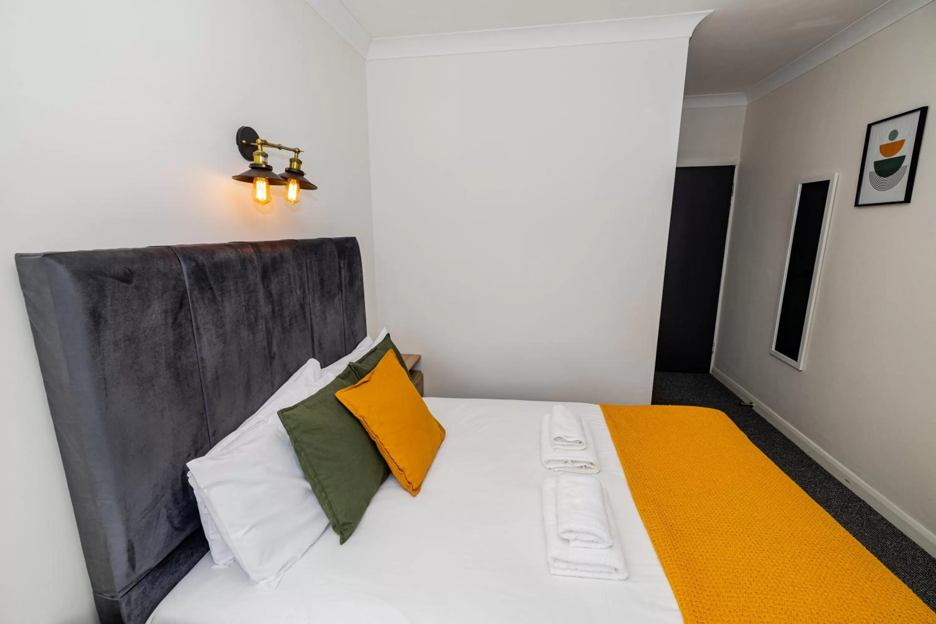 Bed in Woodford Hotel