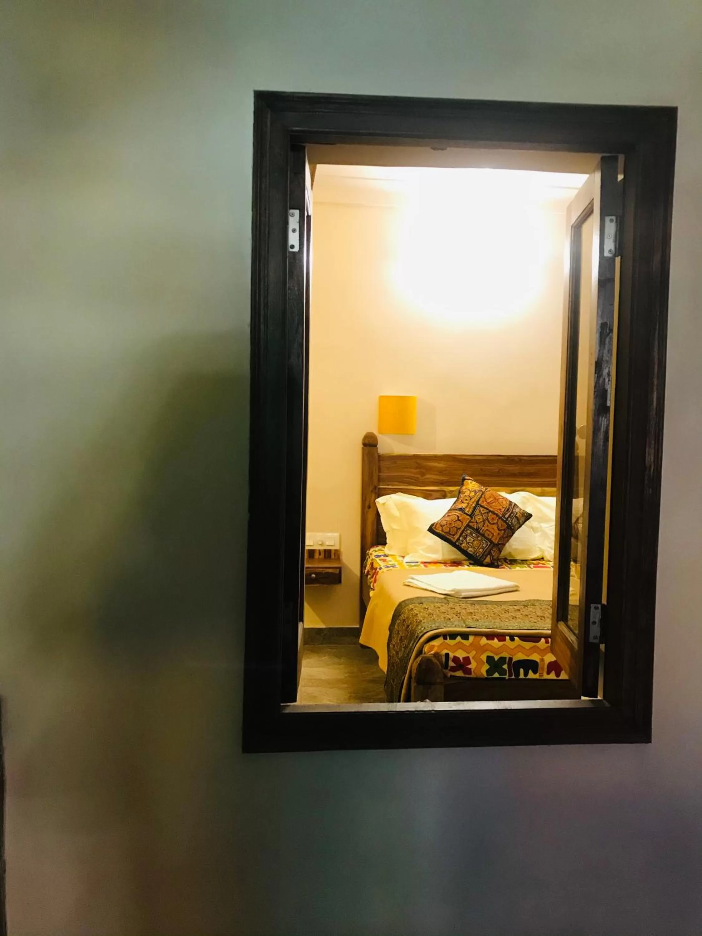 Bedroom, Bed in Corsican Haveli