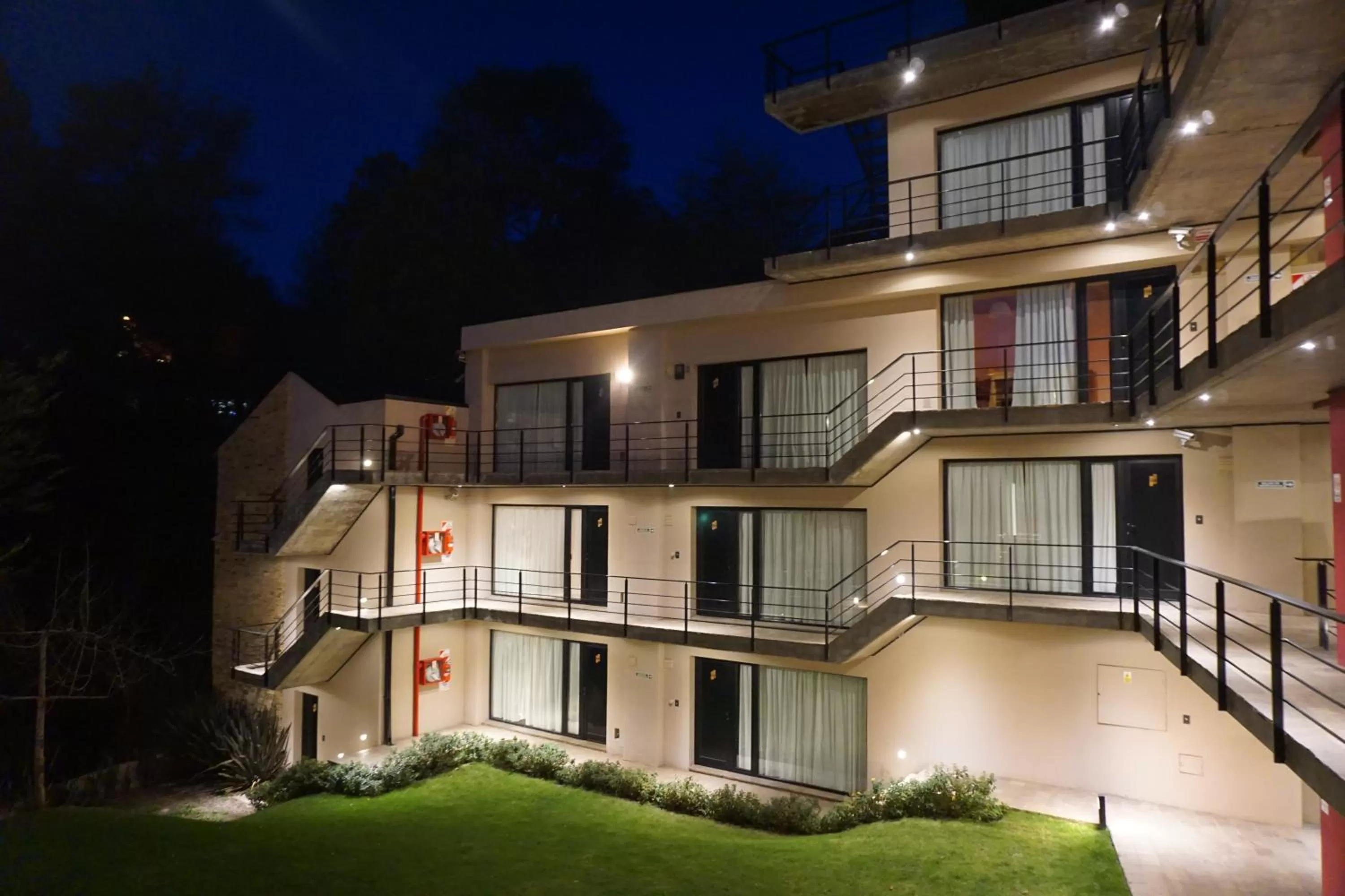 Property Building in El Oasis Apart Hotel