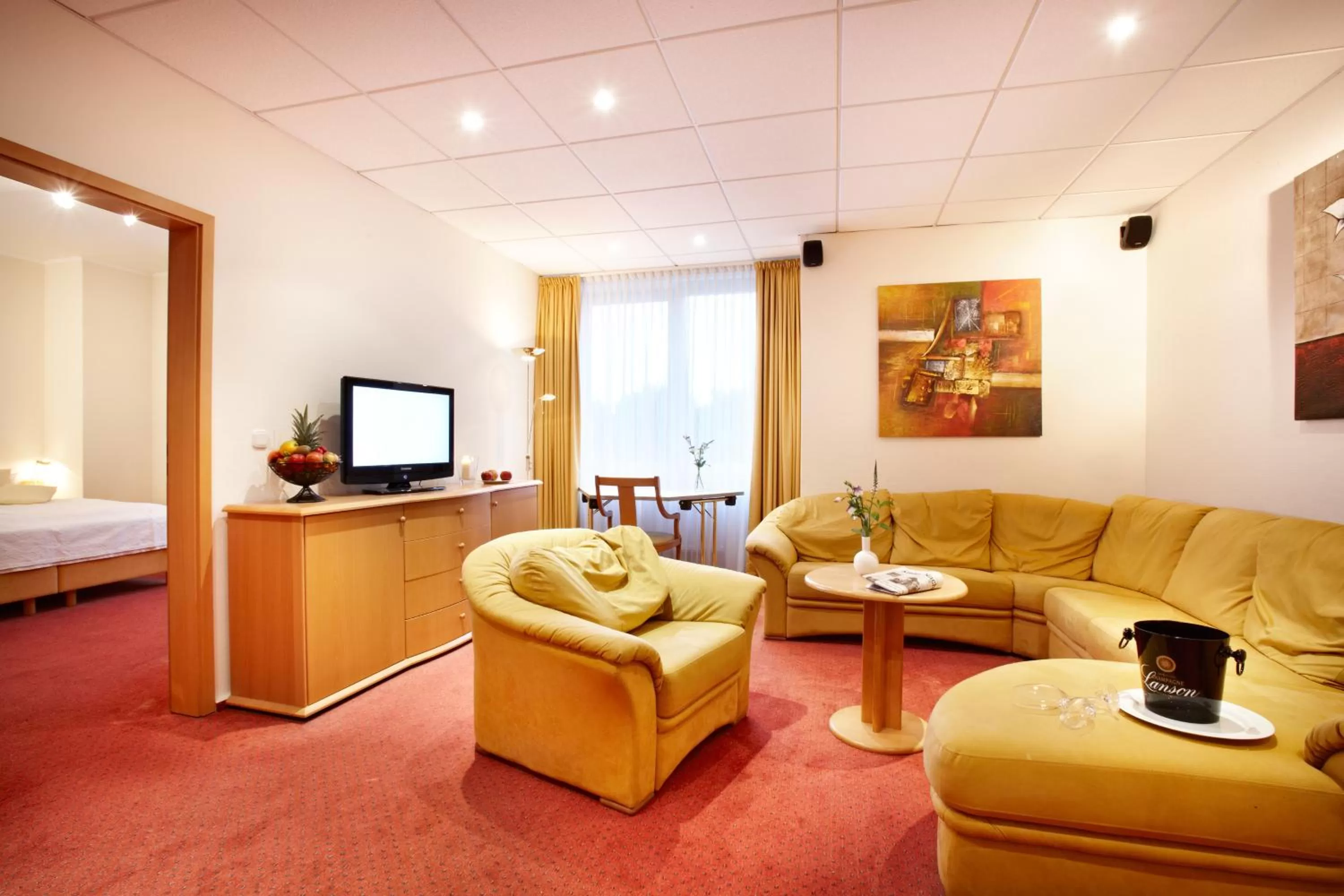 Photo of the whole room in Hotel Dänischer Hof Altenholz by Tulip Inn