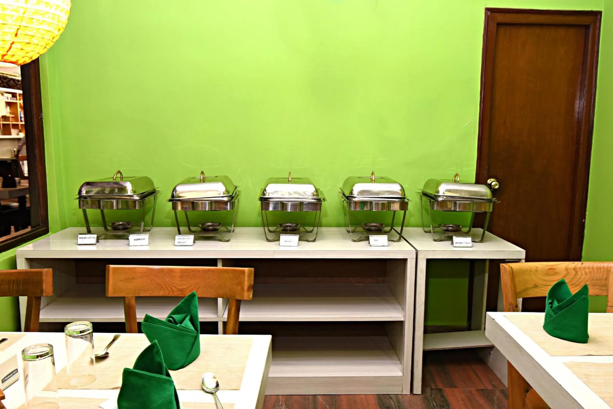 Breakfast in Hotel Pleasure Home