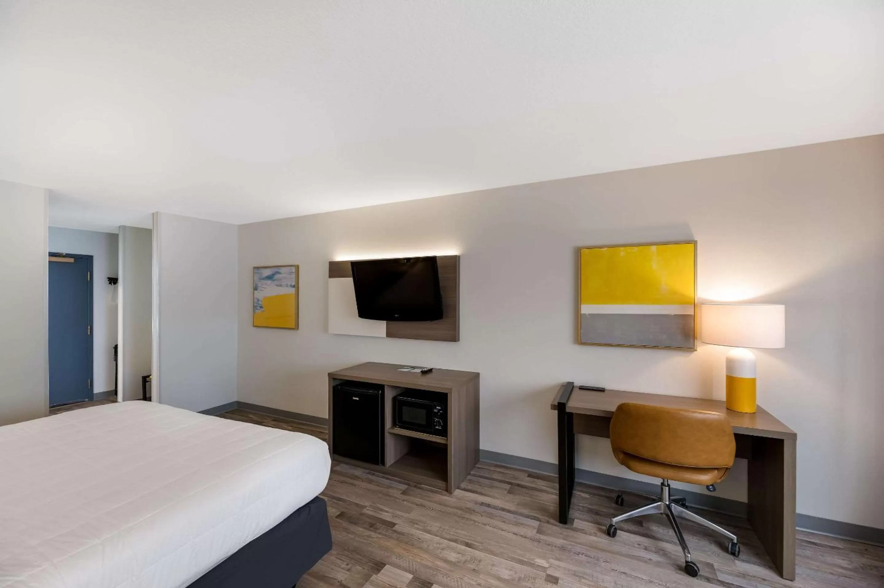 Photo of the whole room, Bed in Quality Inn & Suites Artesia