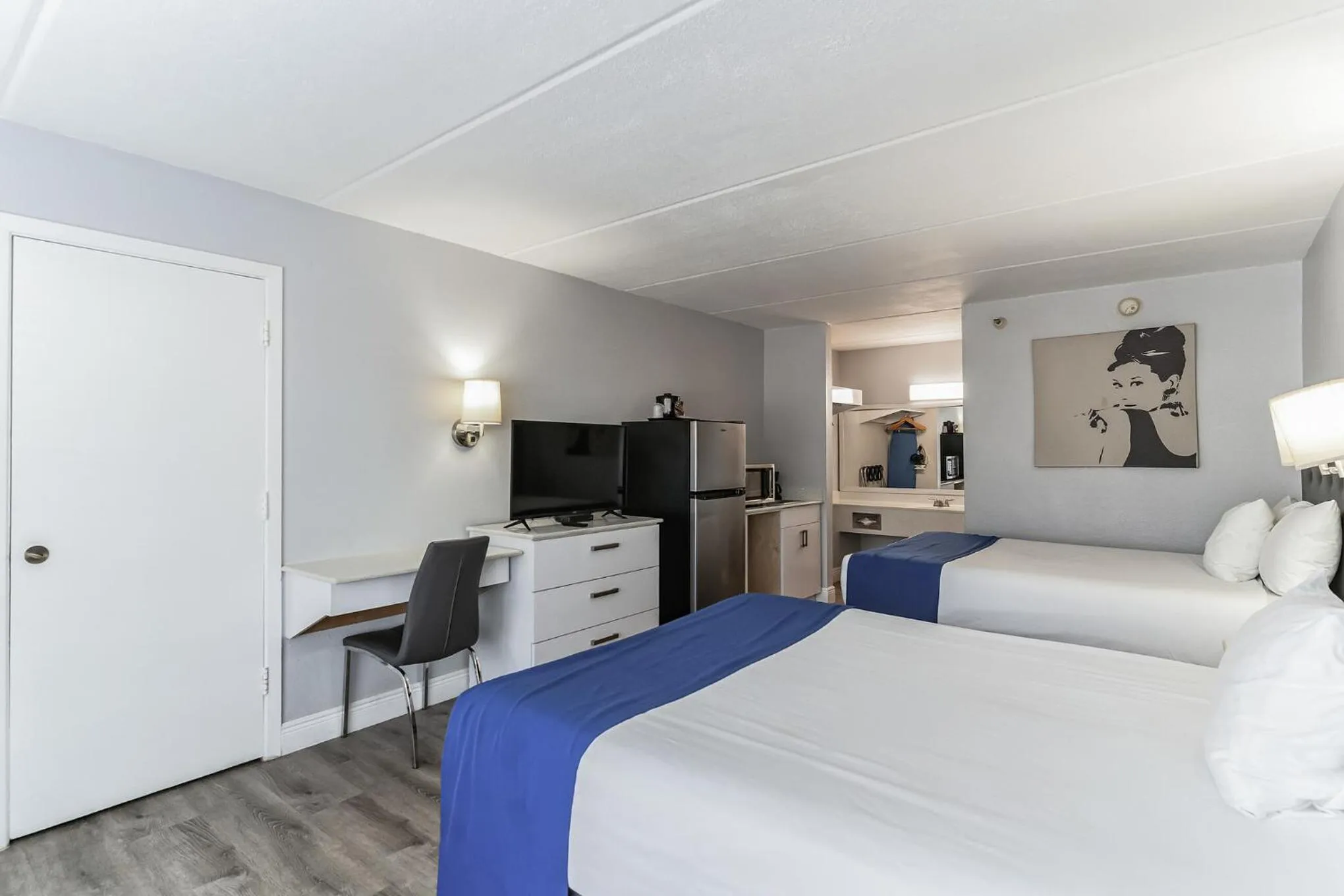 Photo of the whole room in Vivo Living Kissimmee West