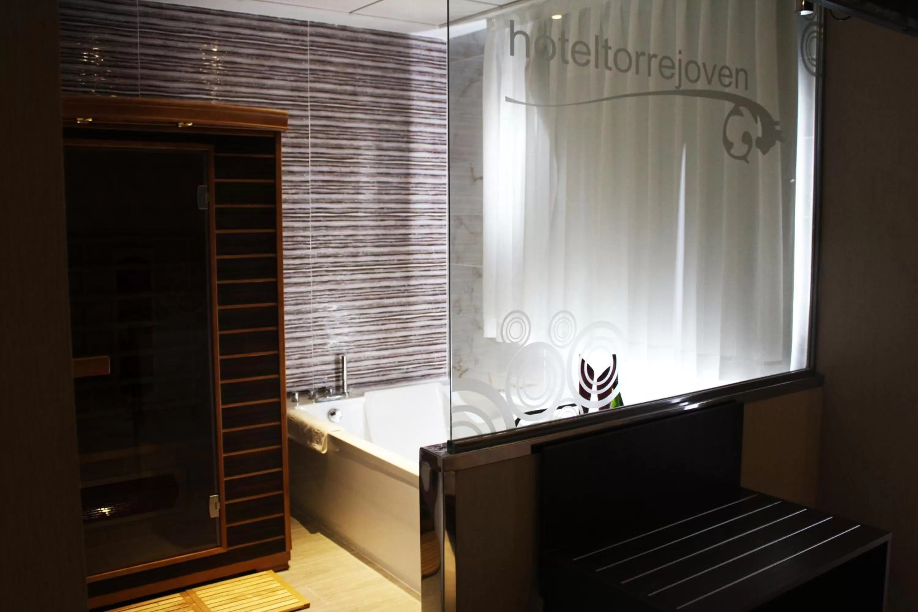 Hot Tub in Torrejoven