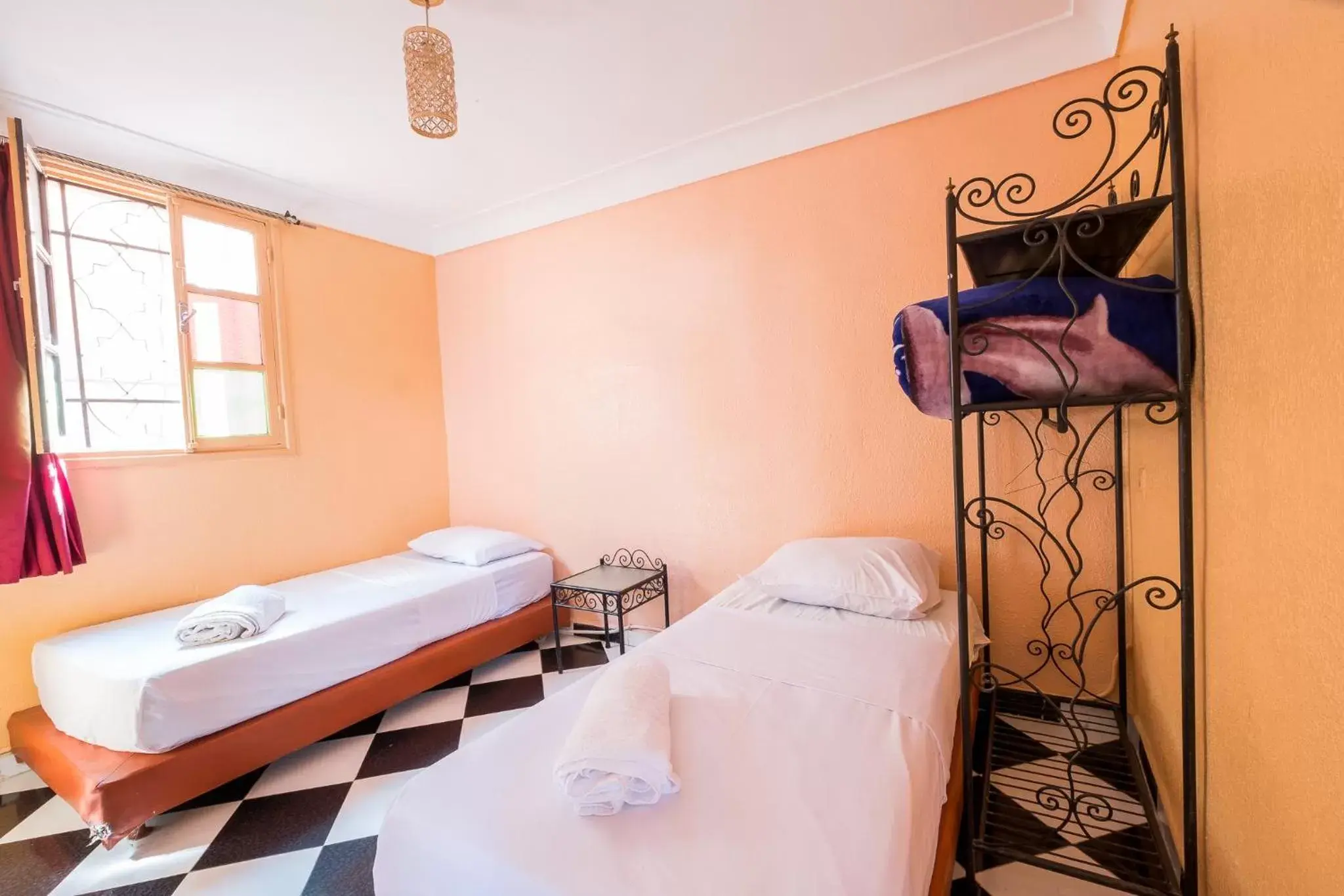 Twin Room with Bathroom in Hotel Central Palace Twin Room with Bathroom in Hotel Central Palace