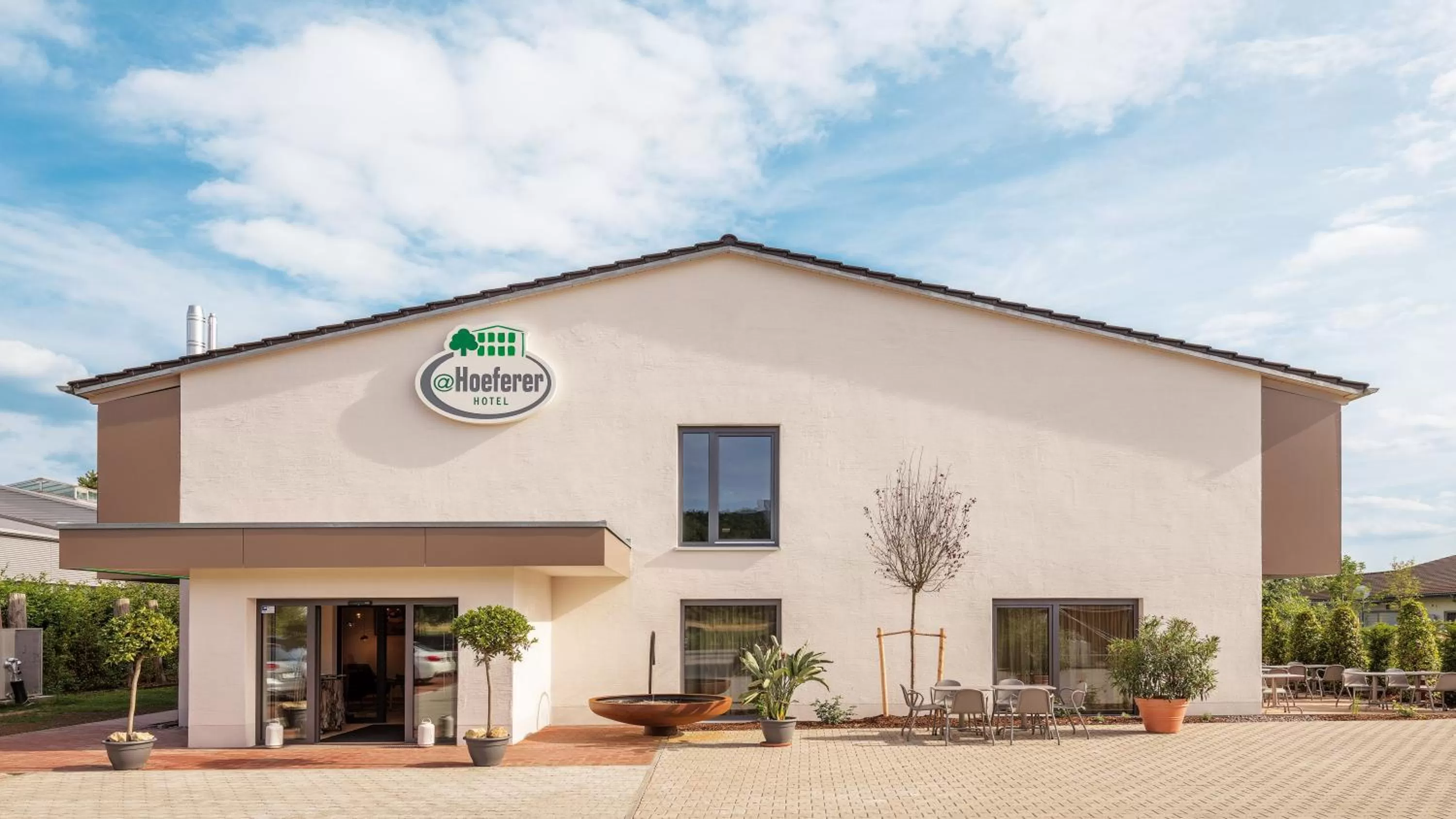 Property building in Walhalla Hotel Regensburg Hoeferer 4 Sterne Superior