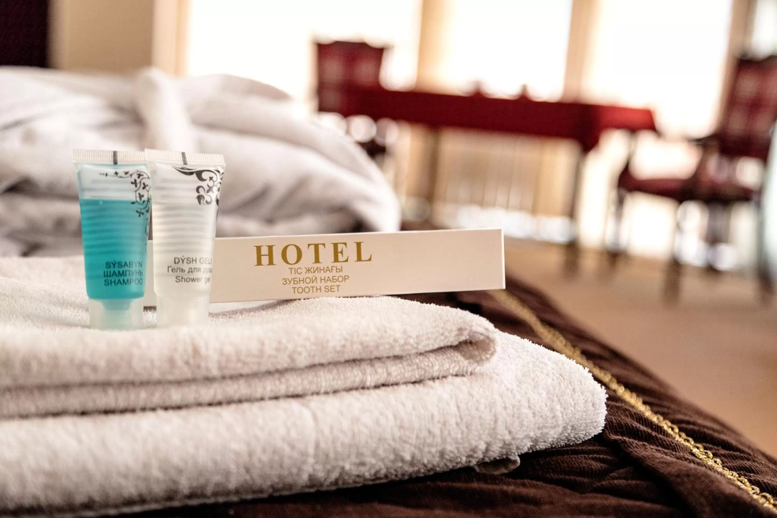 Bed in Golden Palace