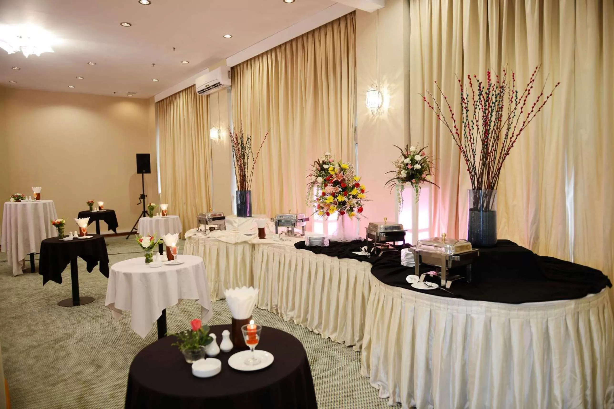 Business facilities in Summit Parkview Yangon