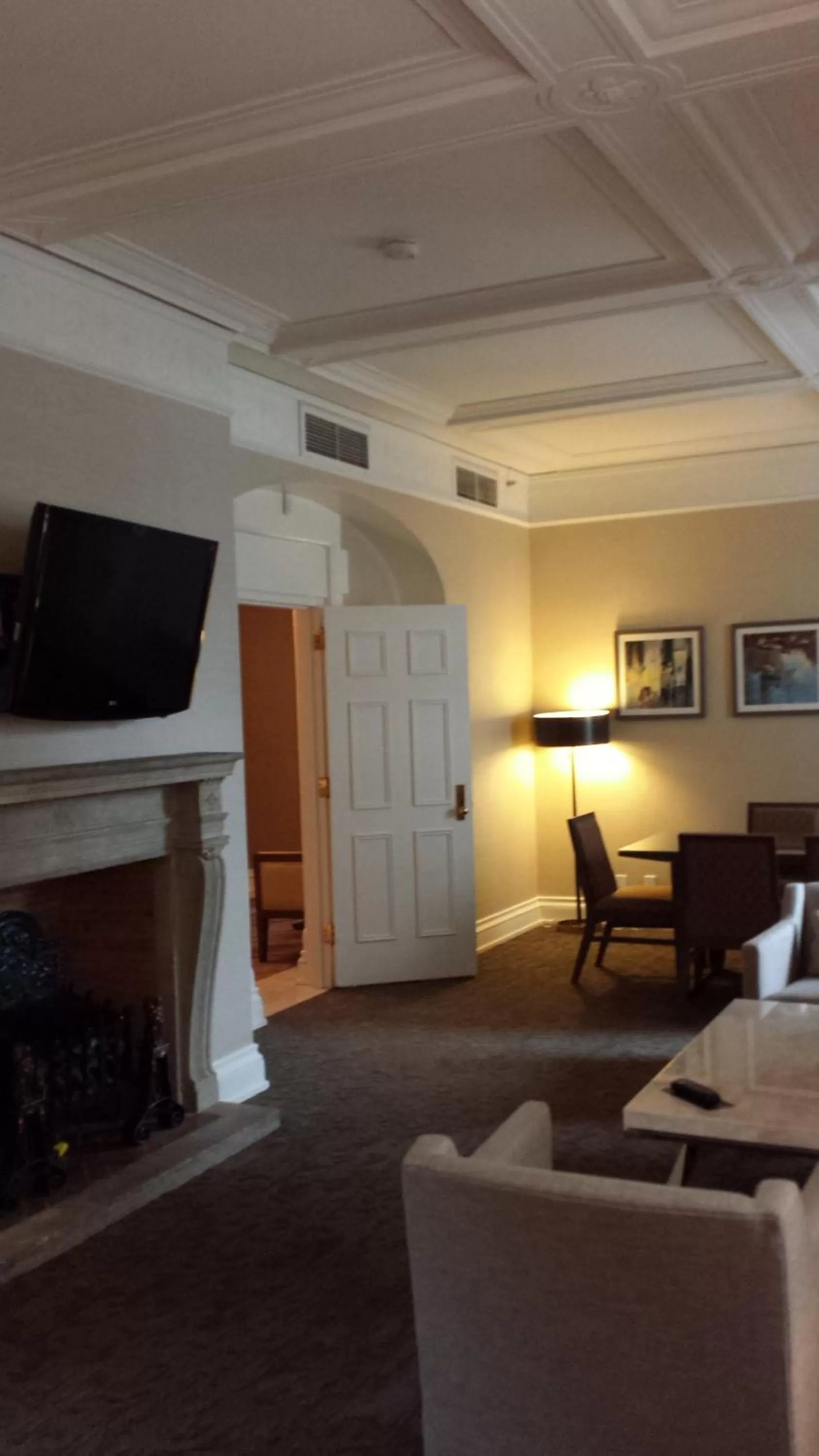 Living room in Fairmont Palliser