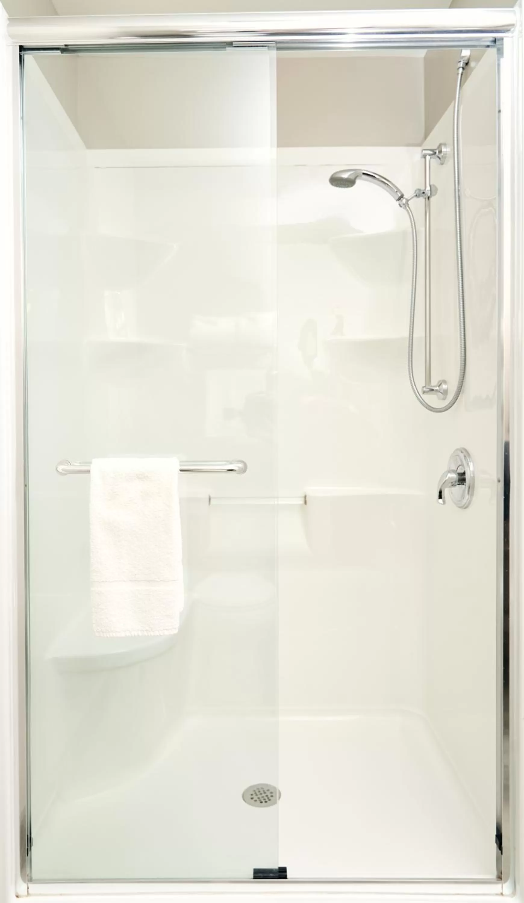 Shower in RiverRock Inn