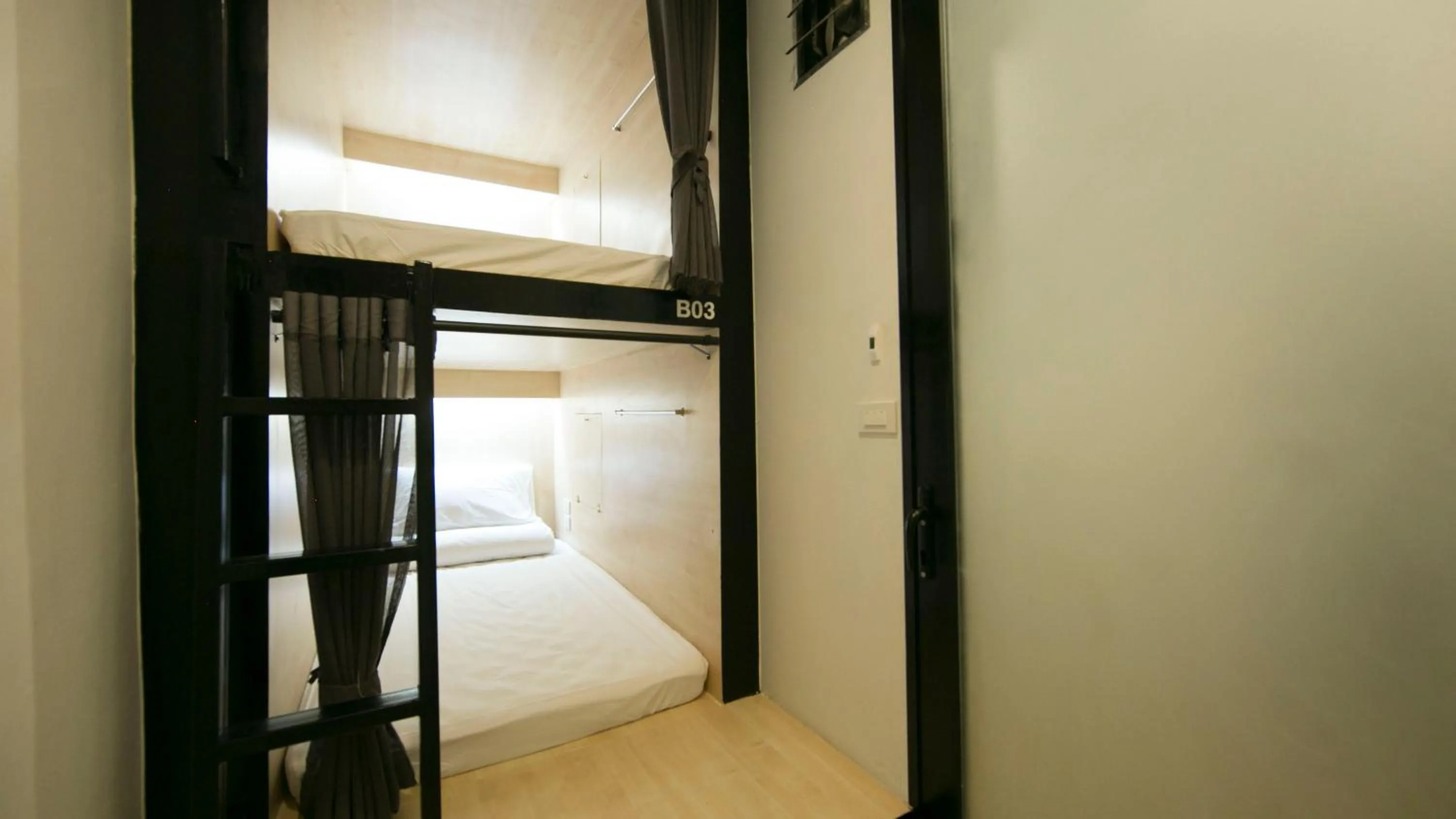 Bed in Lamurr Sukhumvit 41