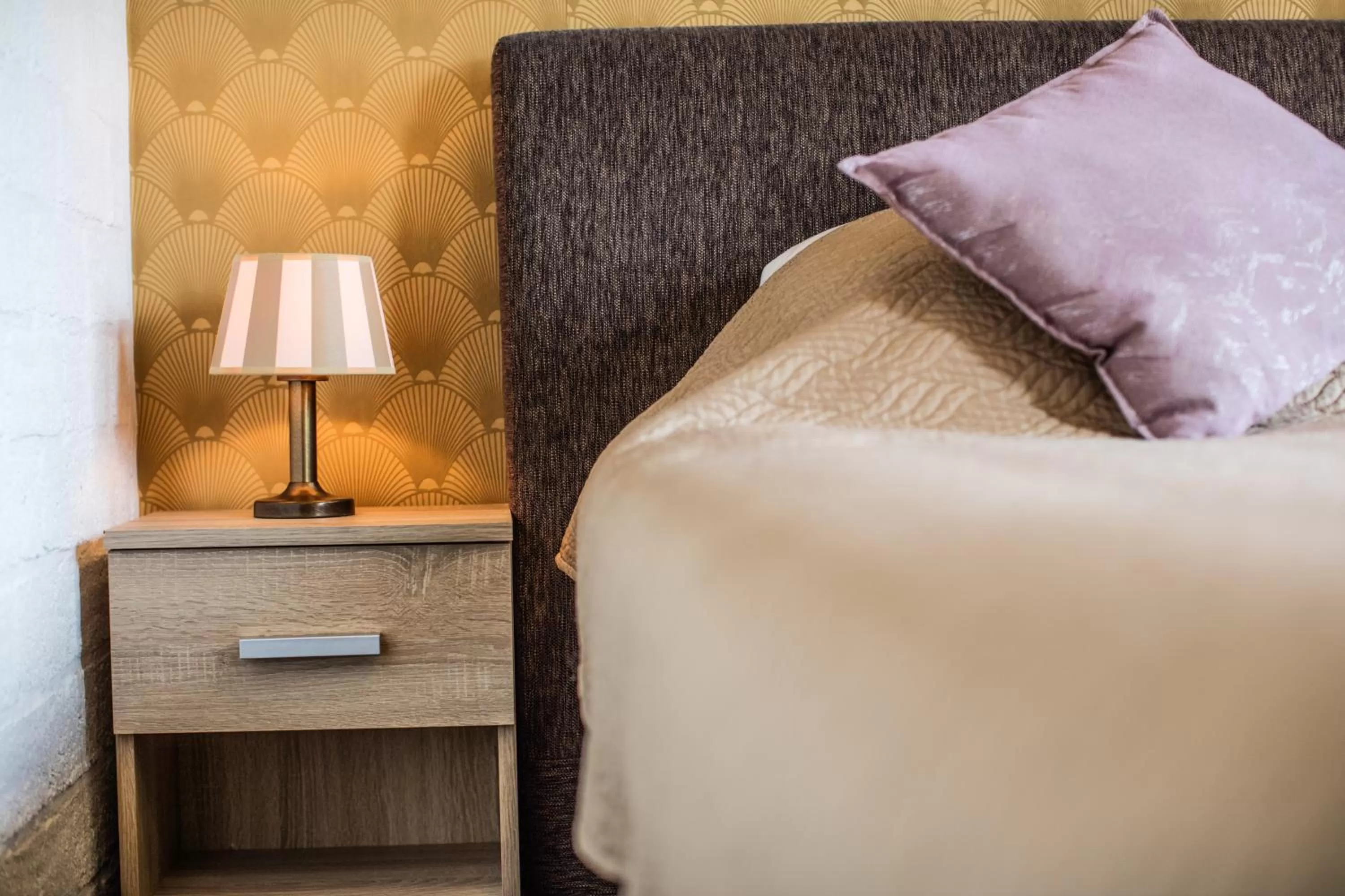 Bed in Hotel Le Provencal