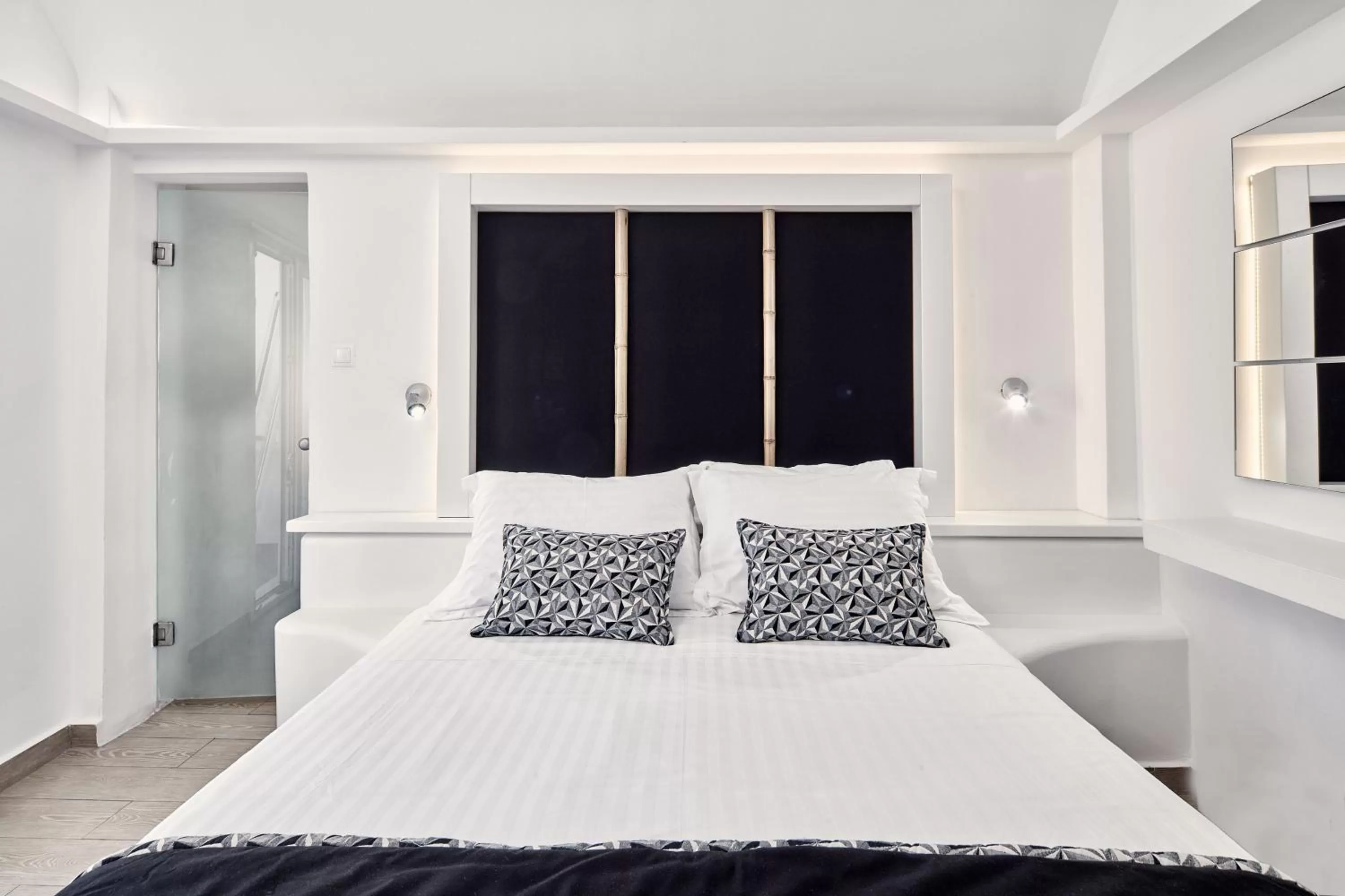 Bedroom, Bed in Callia Retreat Suites - Adults Only