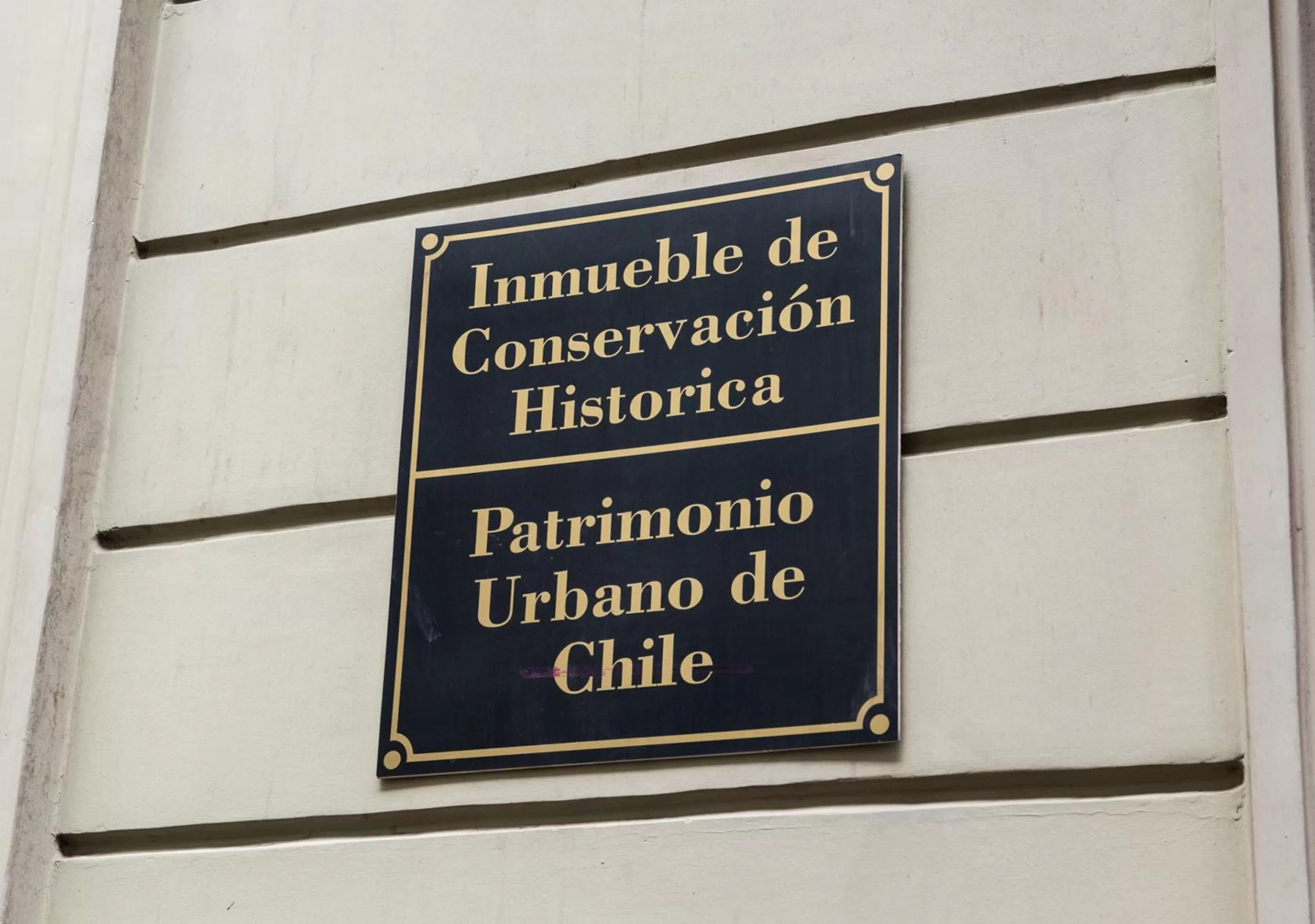 Logo/Certificate/Sign in Hotel Casa Zañartu