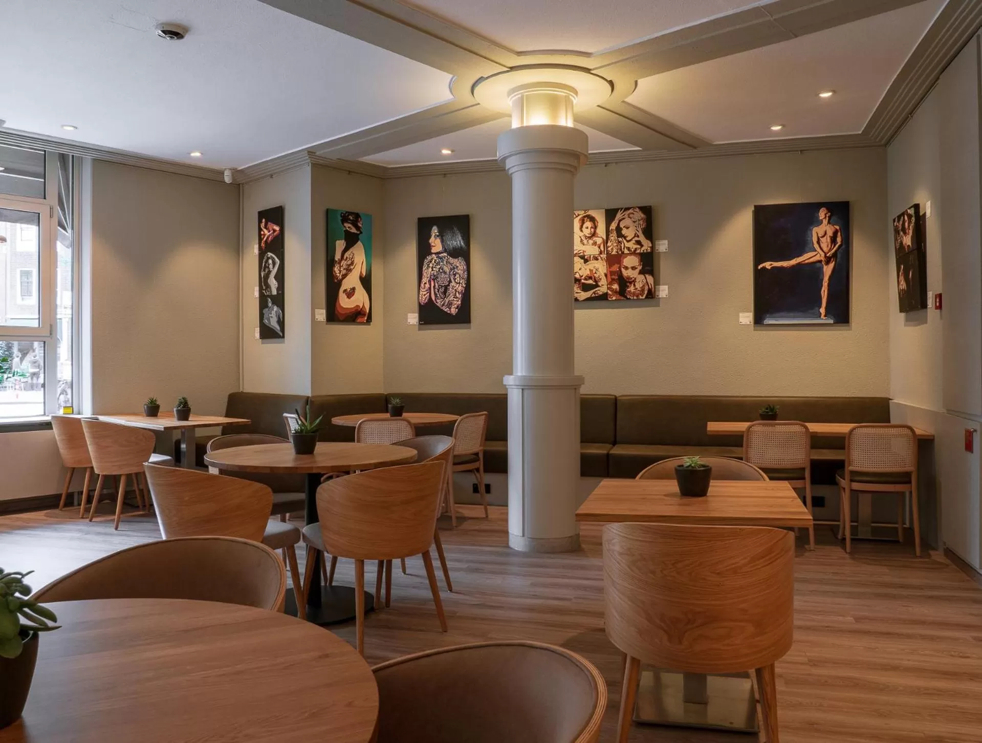 Lobby or reception in WestCord City Centre Hotel