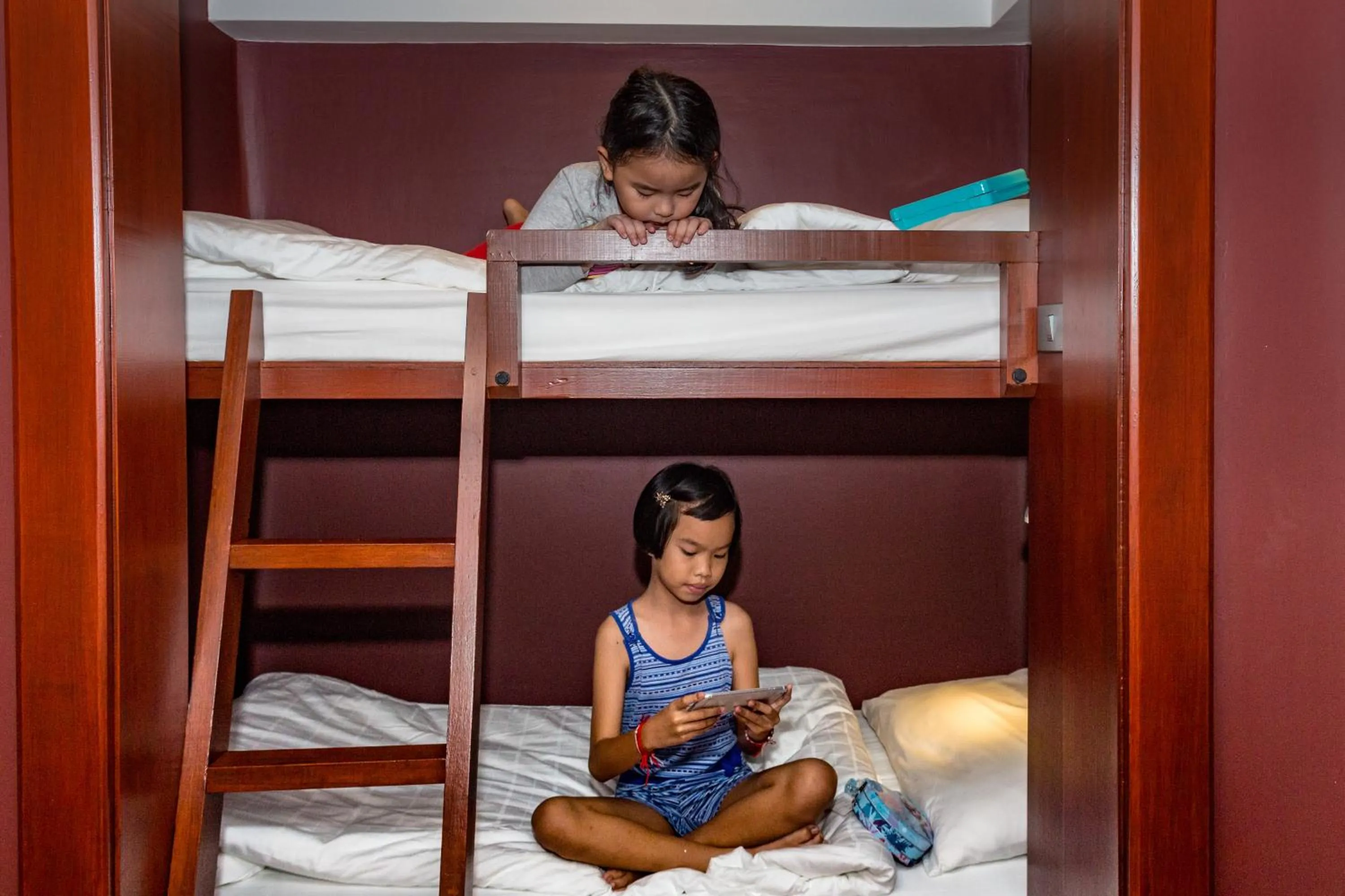 children, Bed in Pacific Club Resort