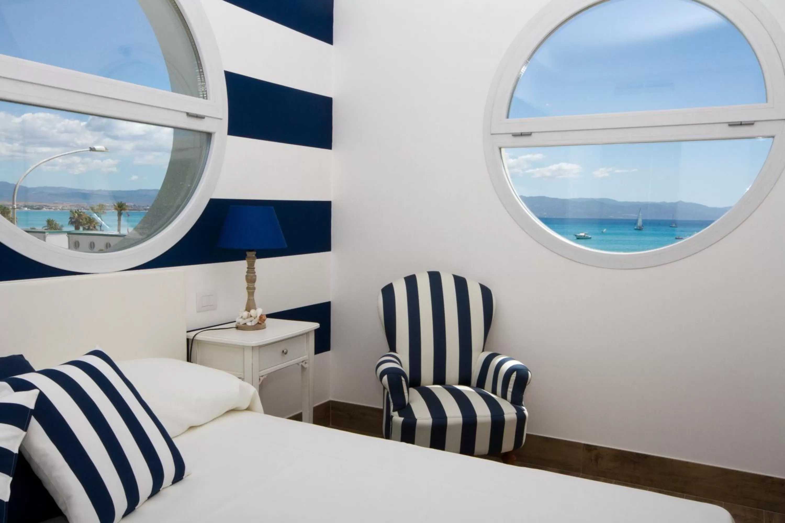 Bedroom, Bed in Hotel Nautilus