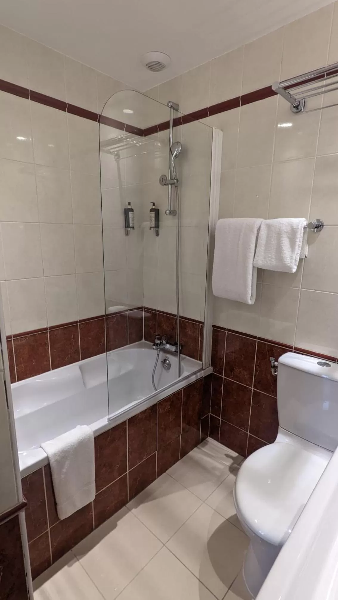 Bathroom in Magda Champs Elysées