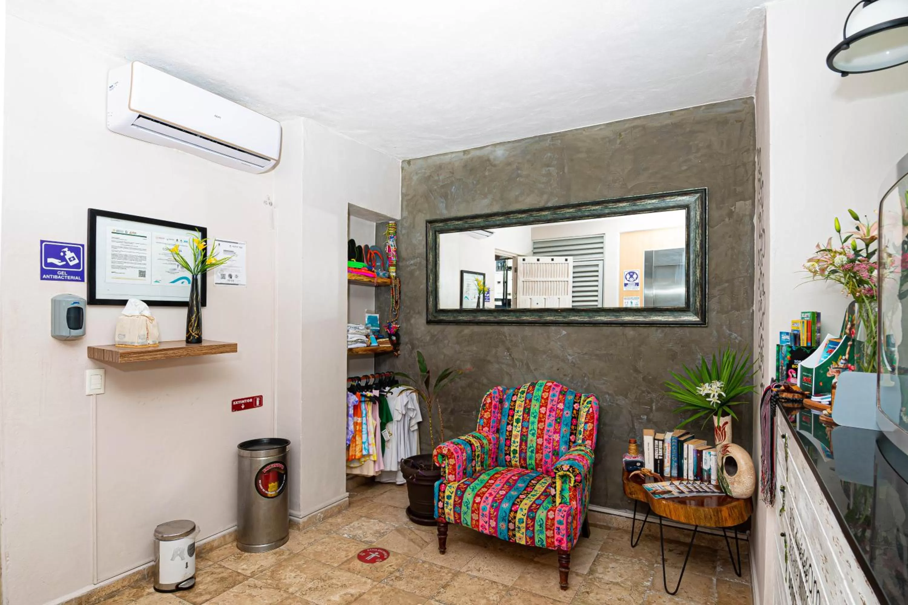 Lobby or reception, Seating Area in Hotel Boutique Rato 10