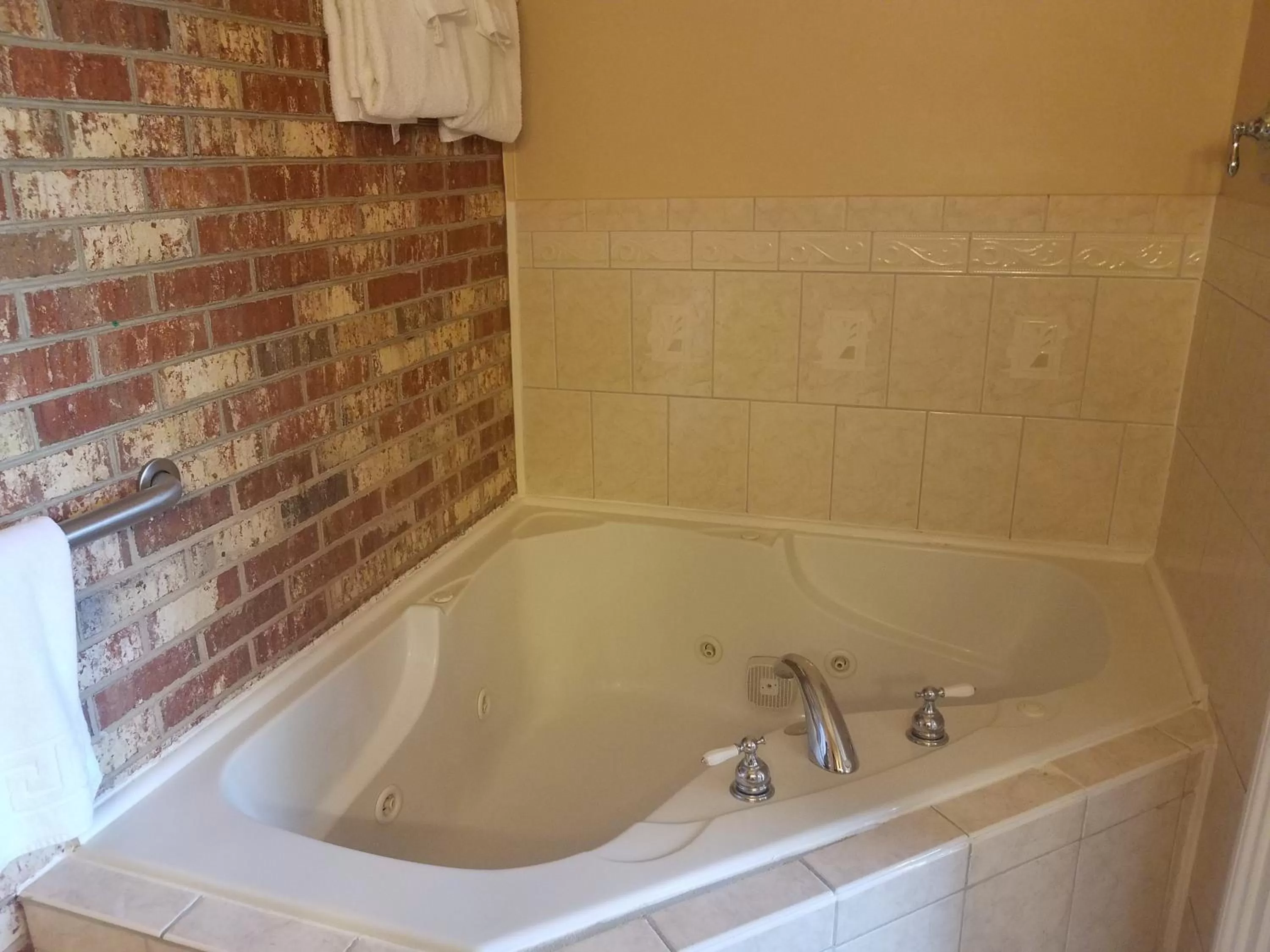 Bathroom in Old Brick Inn