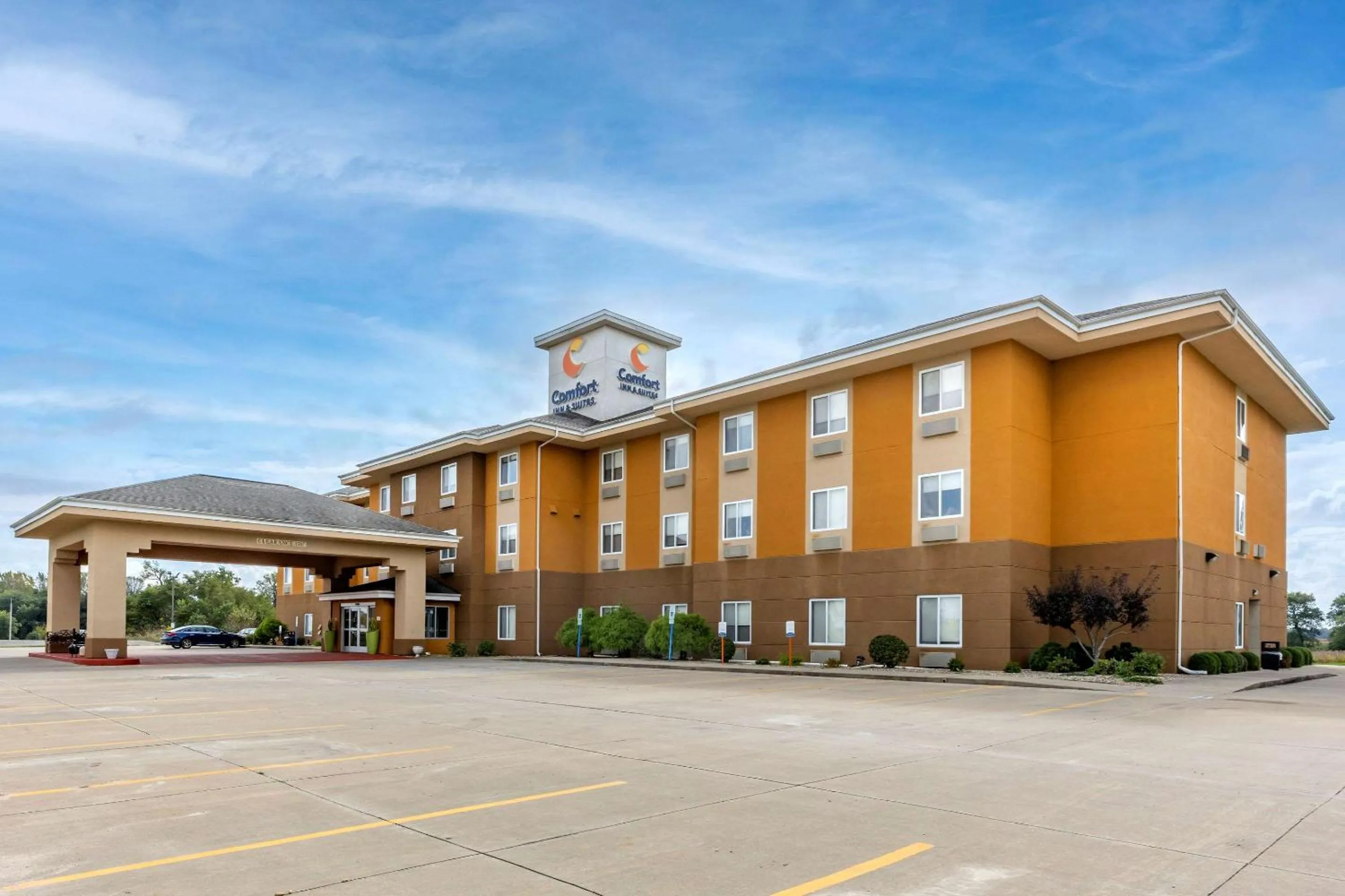 Property building in Comfort Inn & Suites Greenville I-70