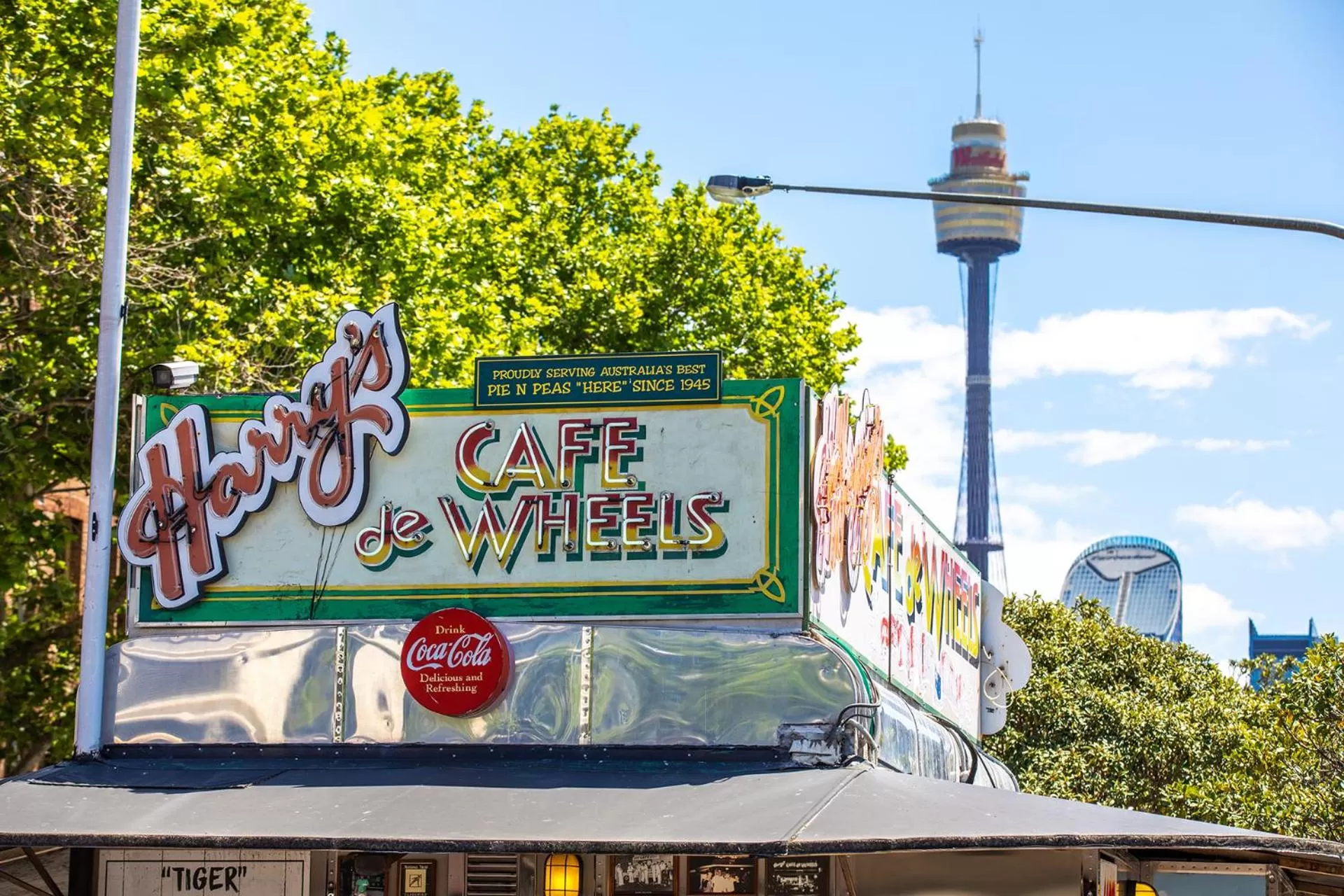 Location in Holiday Inn Sydney Potts Point