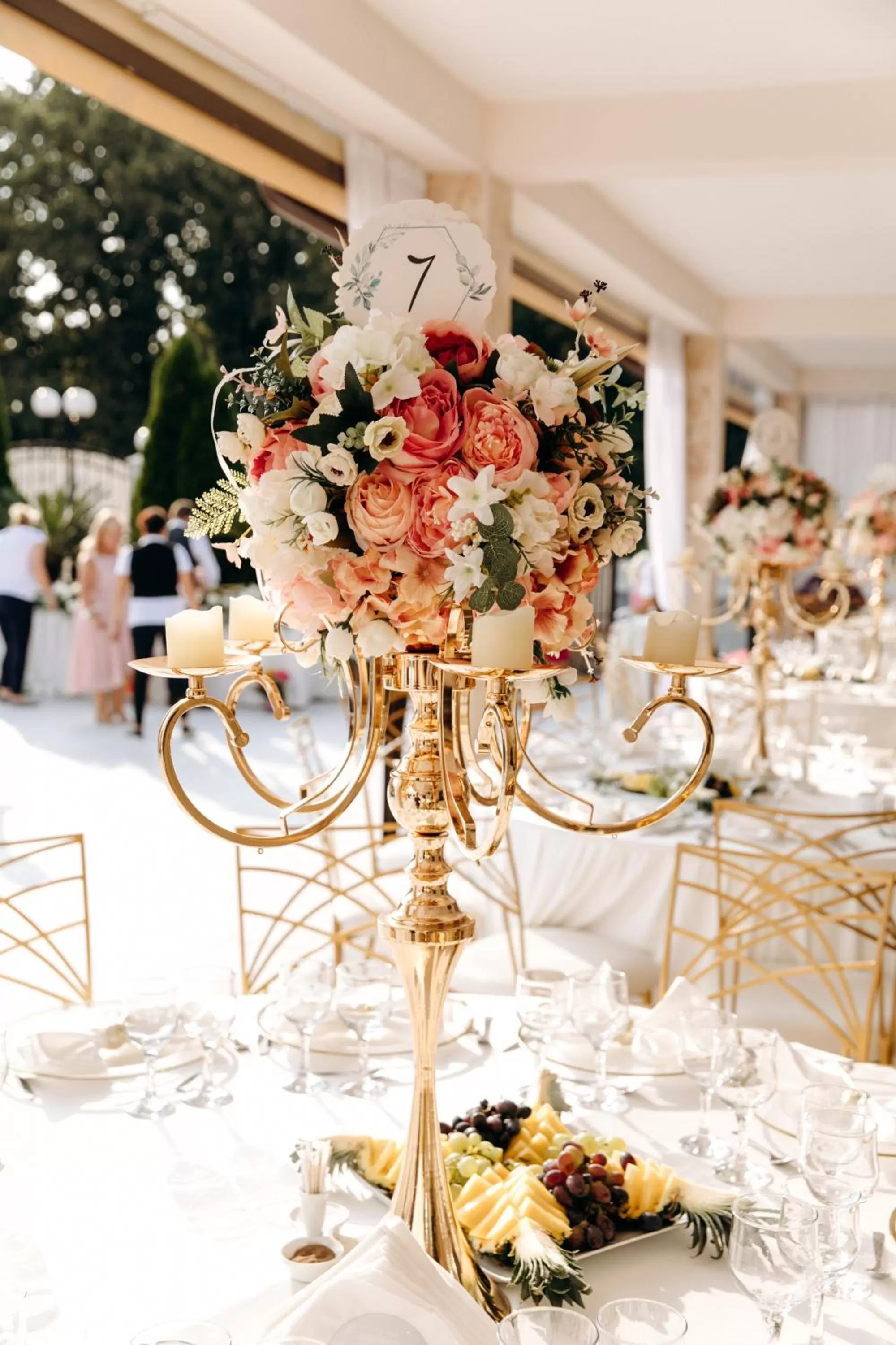 Restaurant/Places to Eat in Laura Holiday