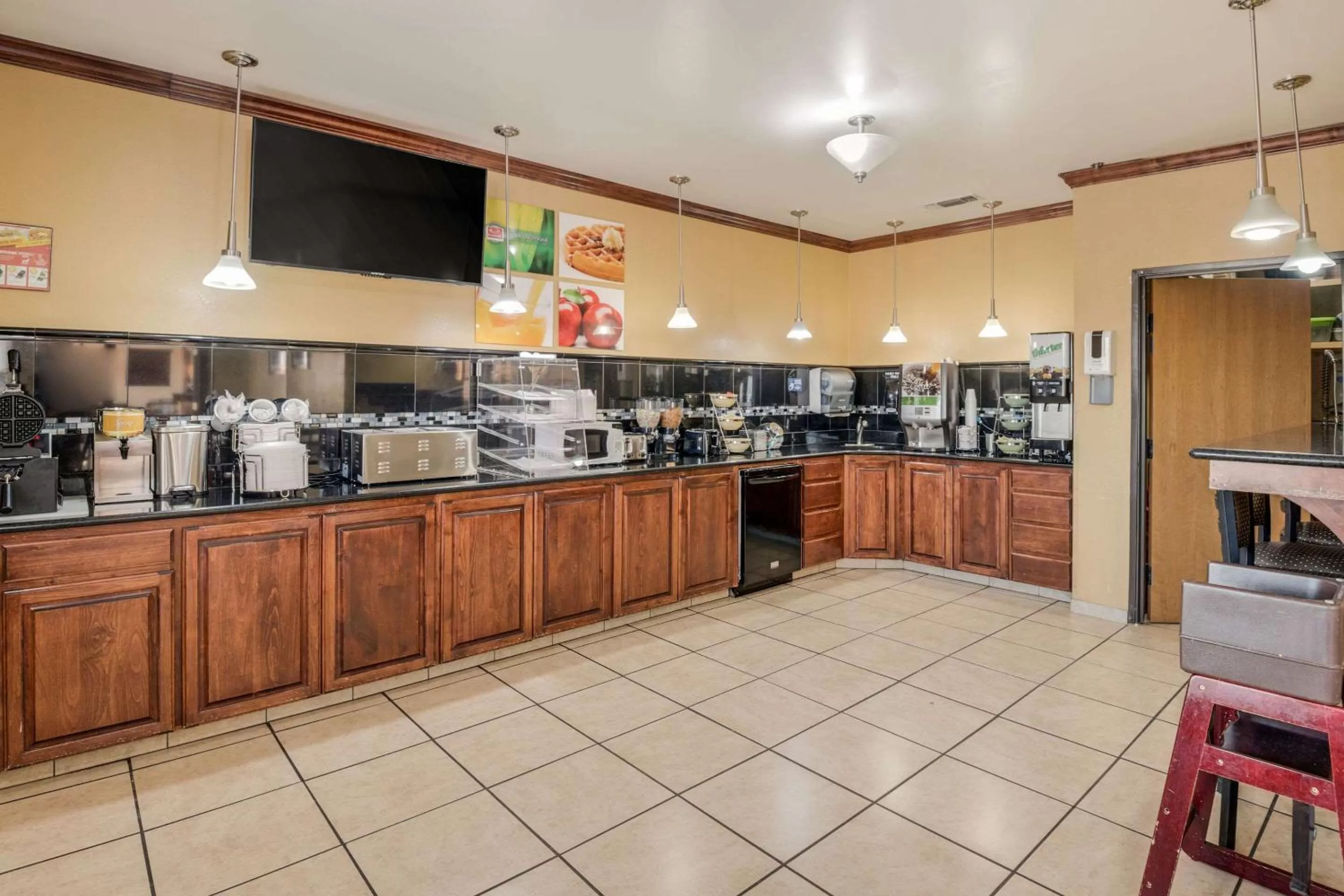 Restaurant/places to eat in Econo Lodge Lubbock I-27