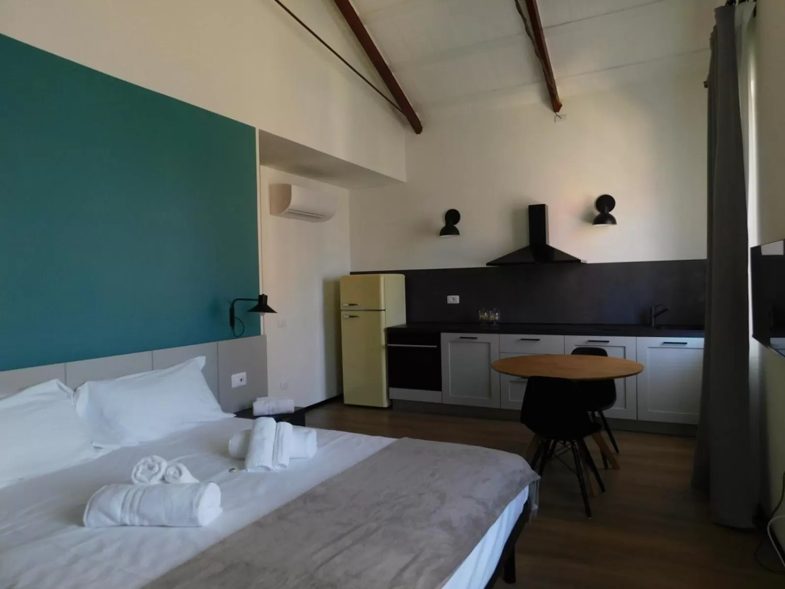 Photo of the whole room, Bed in Piumaviola Beds & Apartments