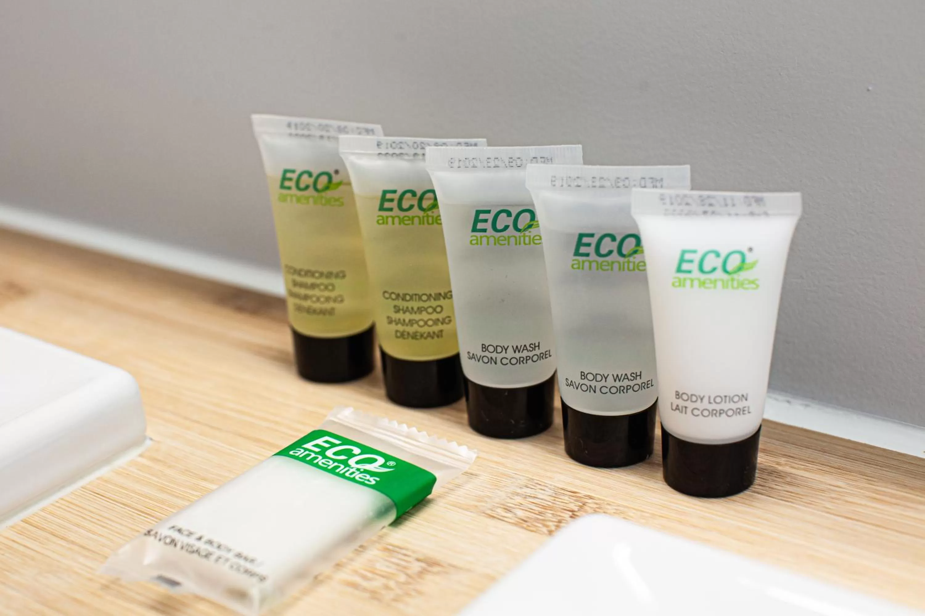 Bathroom in SKYLARANNA Resort & SPA