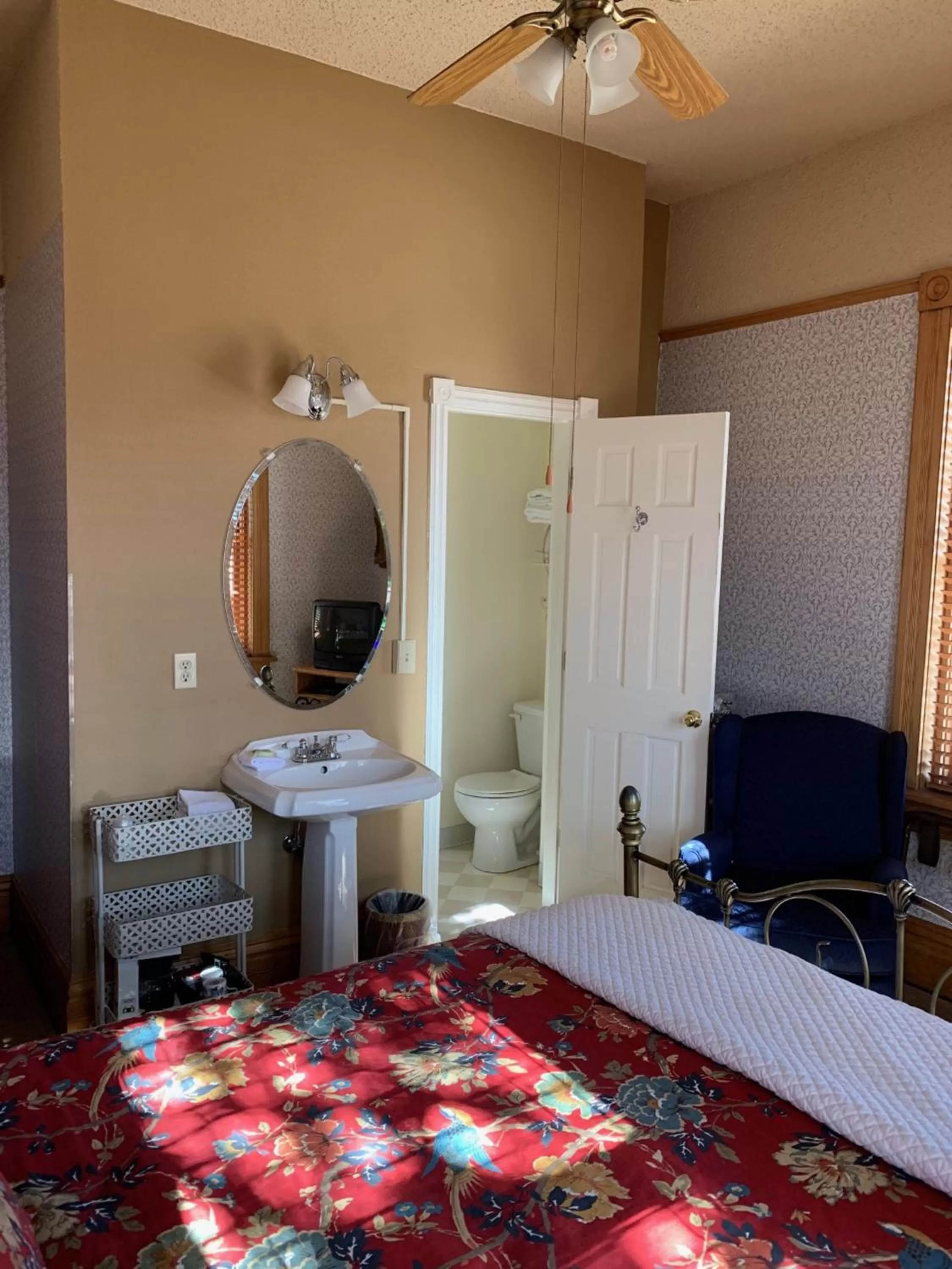 Queen Room in Hotel St Nicholas