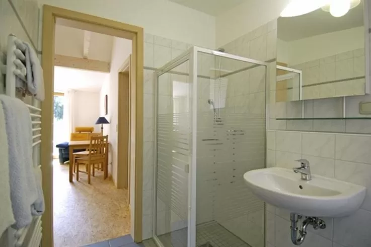 Shower in Biohotel Spöktal