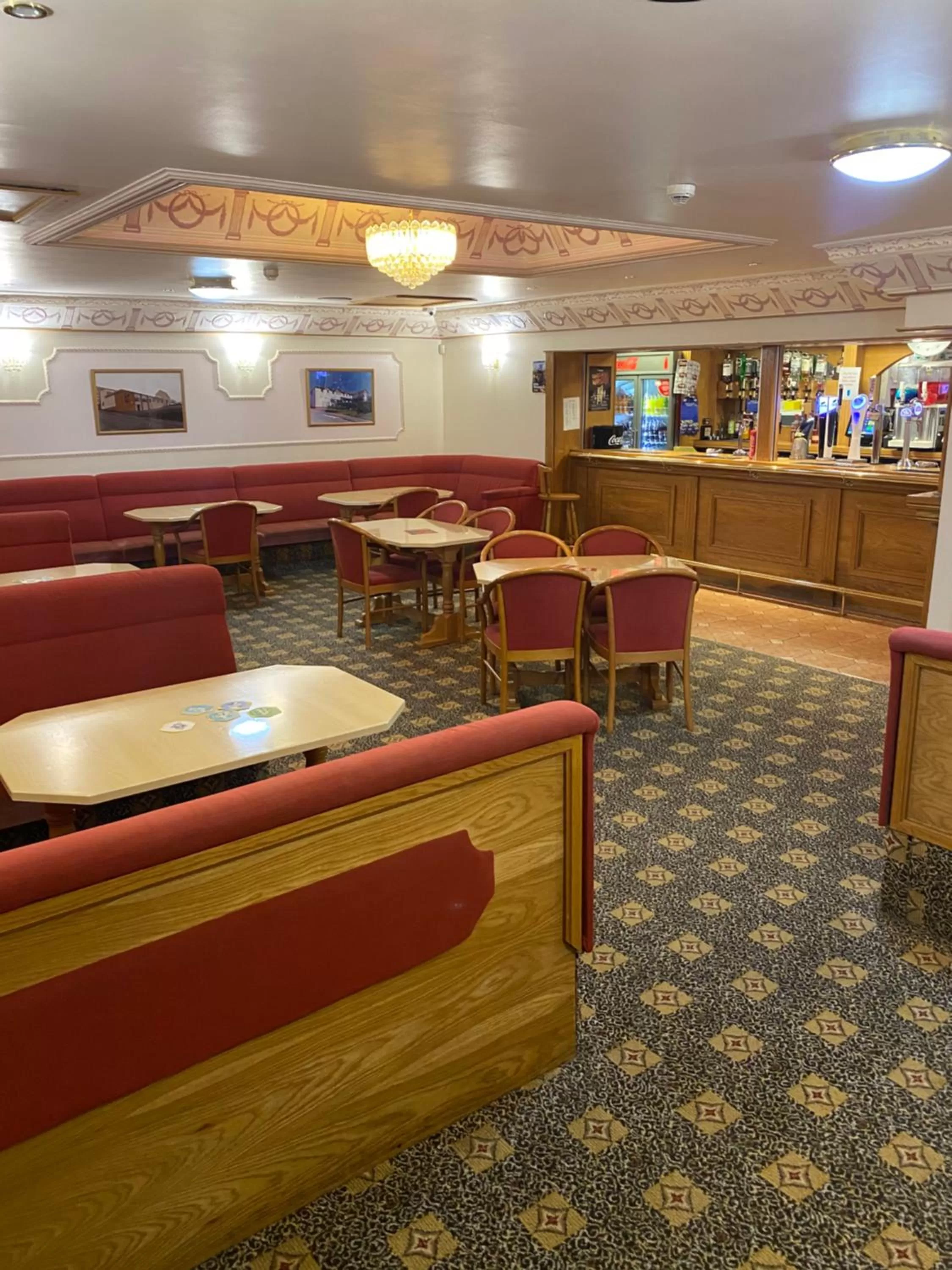 Restaurant/places to eat in Bessemer Hotel