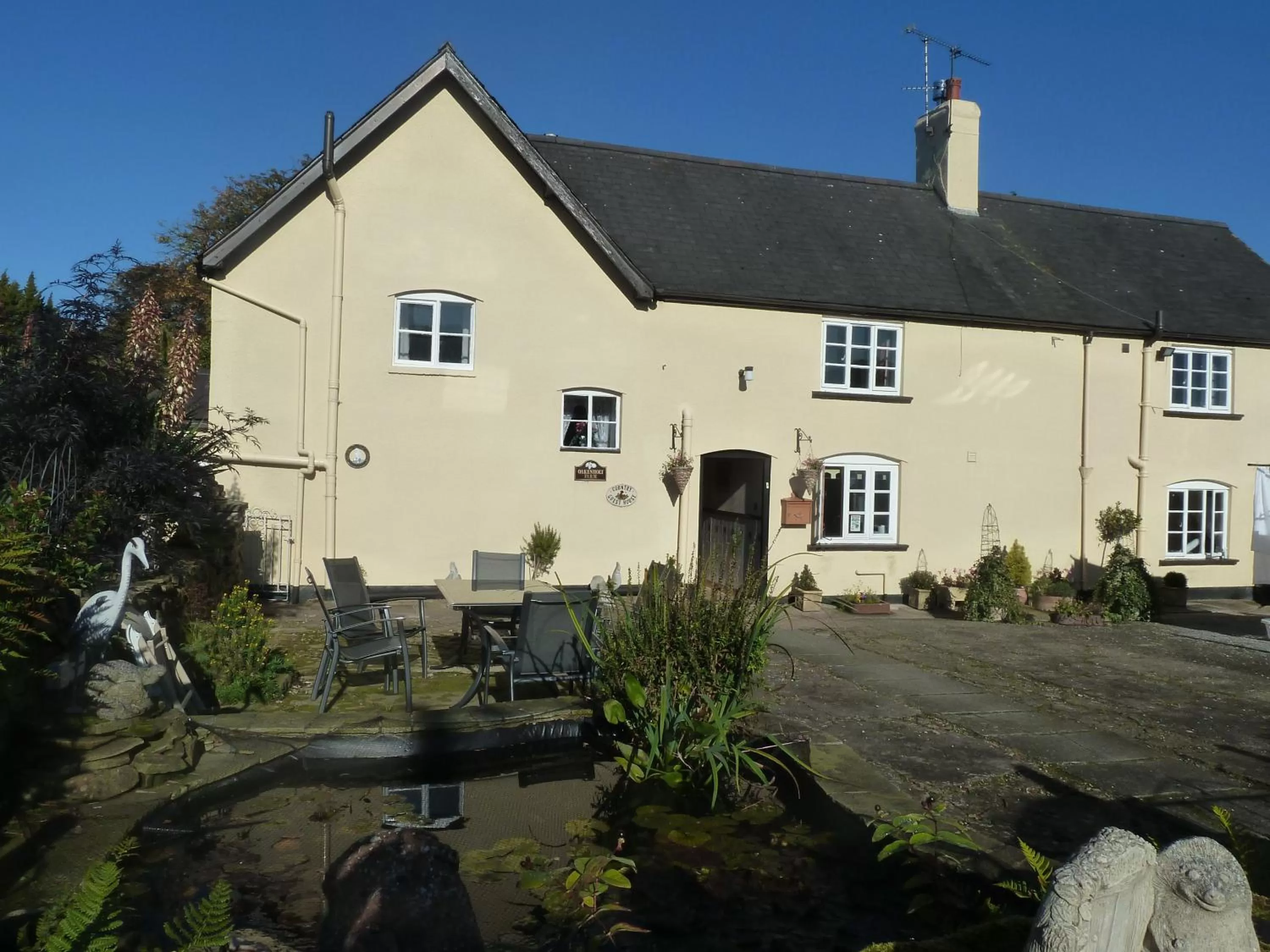 Property building in Oakenholt Farm Bed and Breakfast