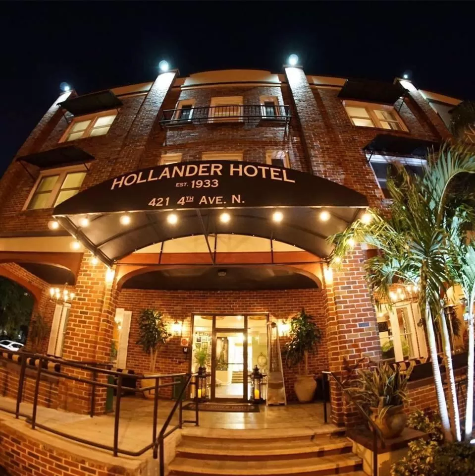 Hollander Hotel - Downtown St. Petersburg