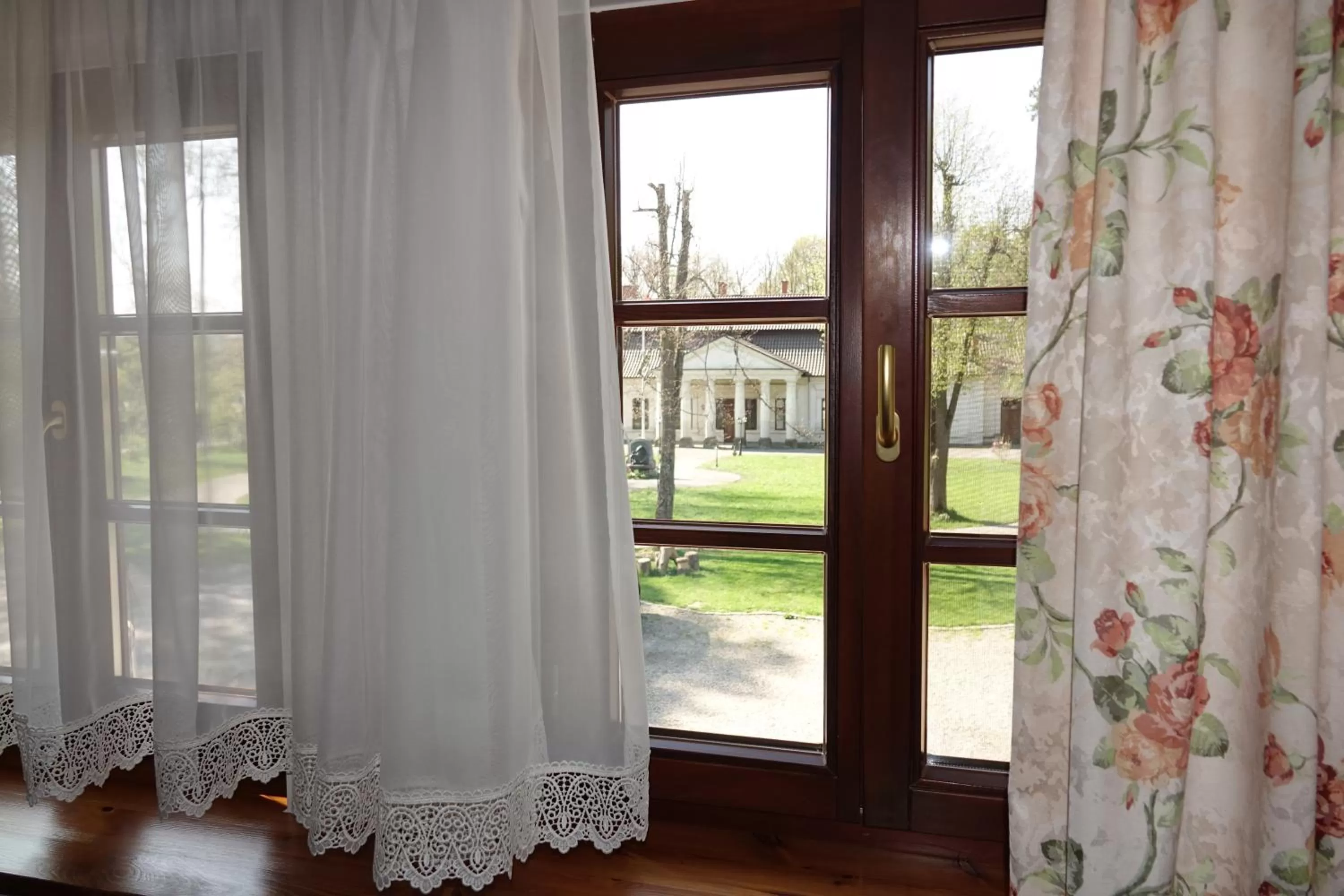 Gościniec Dworski w Ropie