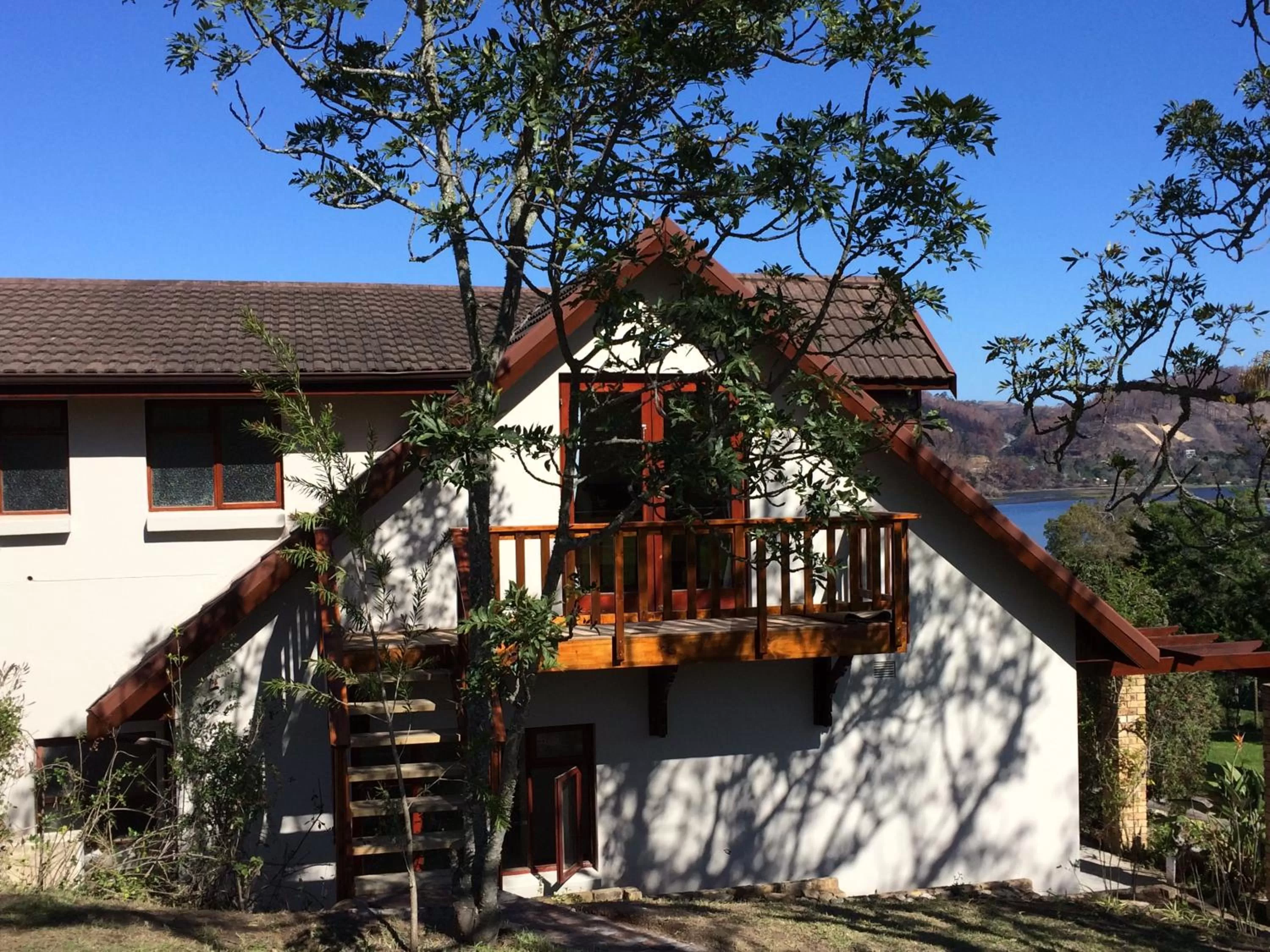 Property Building in Fish Eagle Lodge