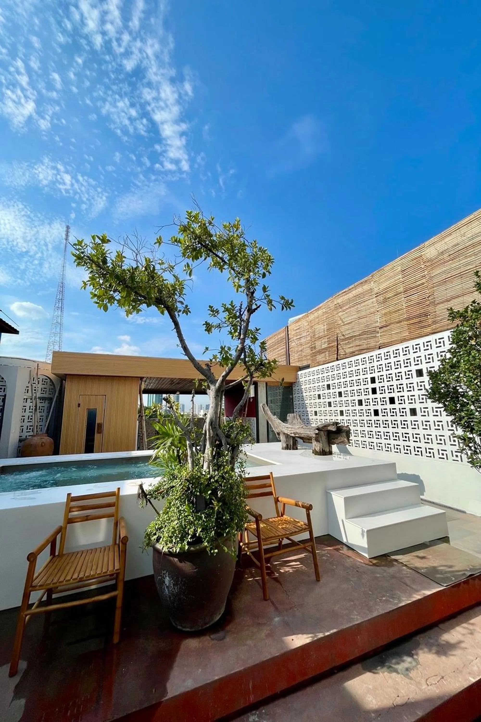 Swimming pool in Blu Cabin Ari Stylish Gay Poshtel