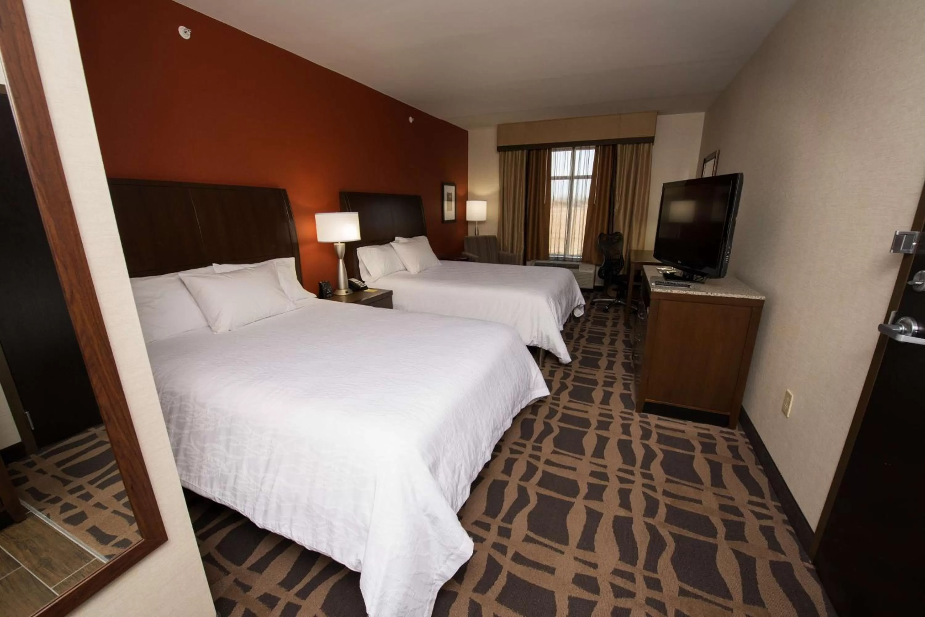 Bed in Hilton Garden Inn Dayton South - Austin Landing