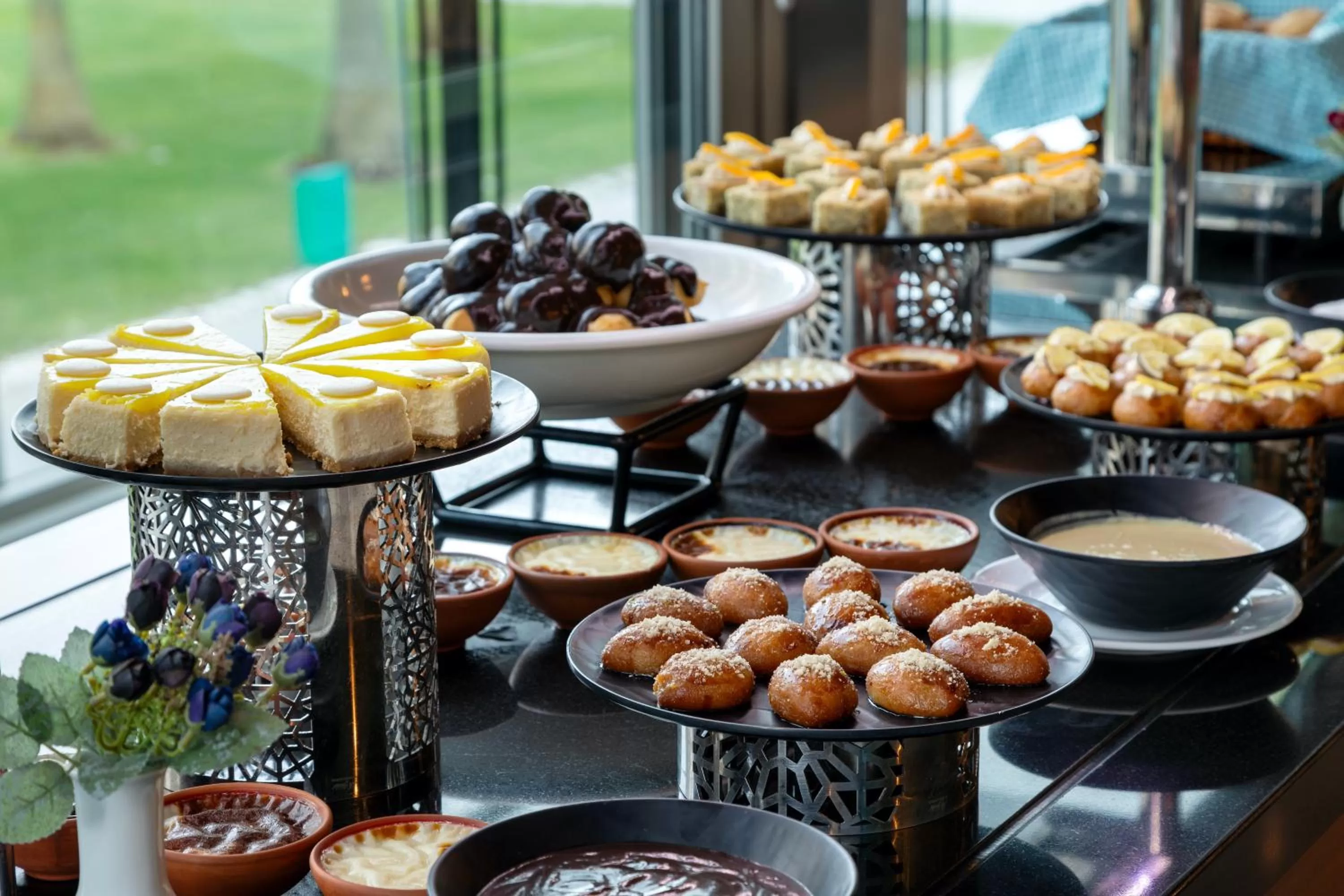 Food and drinks in Miracle Istanbul Asia Airport Hotel & Spa