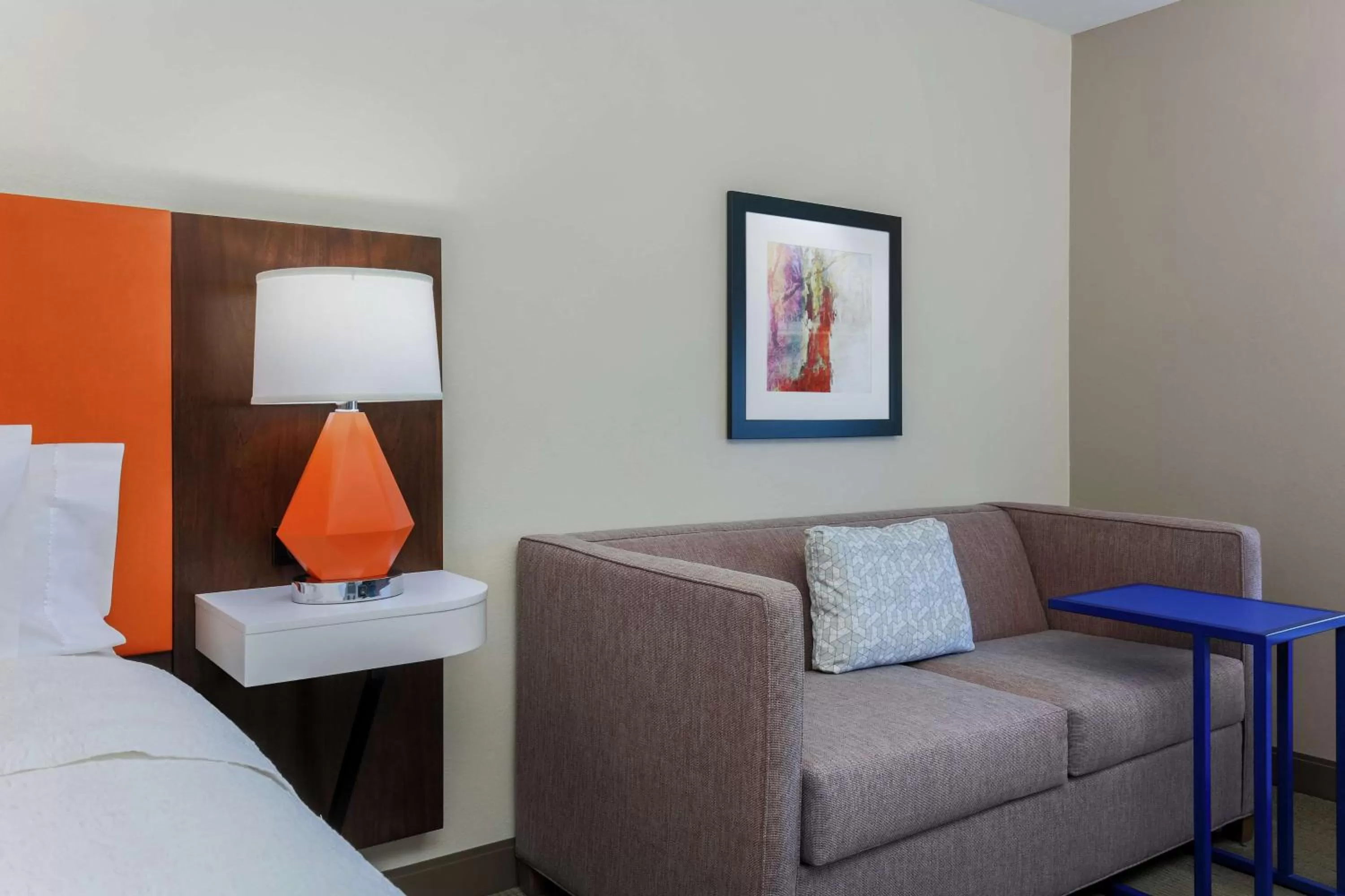 King Room with Bath Tub - Disability Access/Non-Smoking  in Hampton Inn & Suites Tallahassee I-10-Thomasville Road