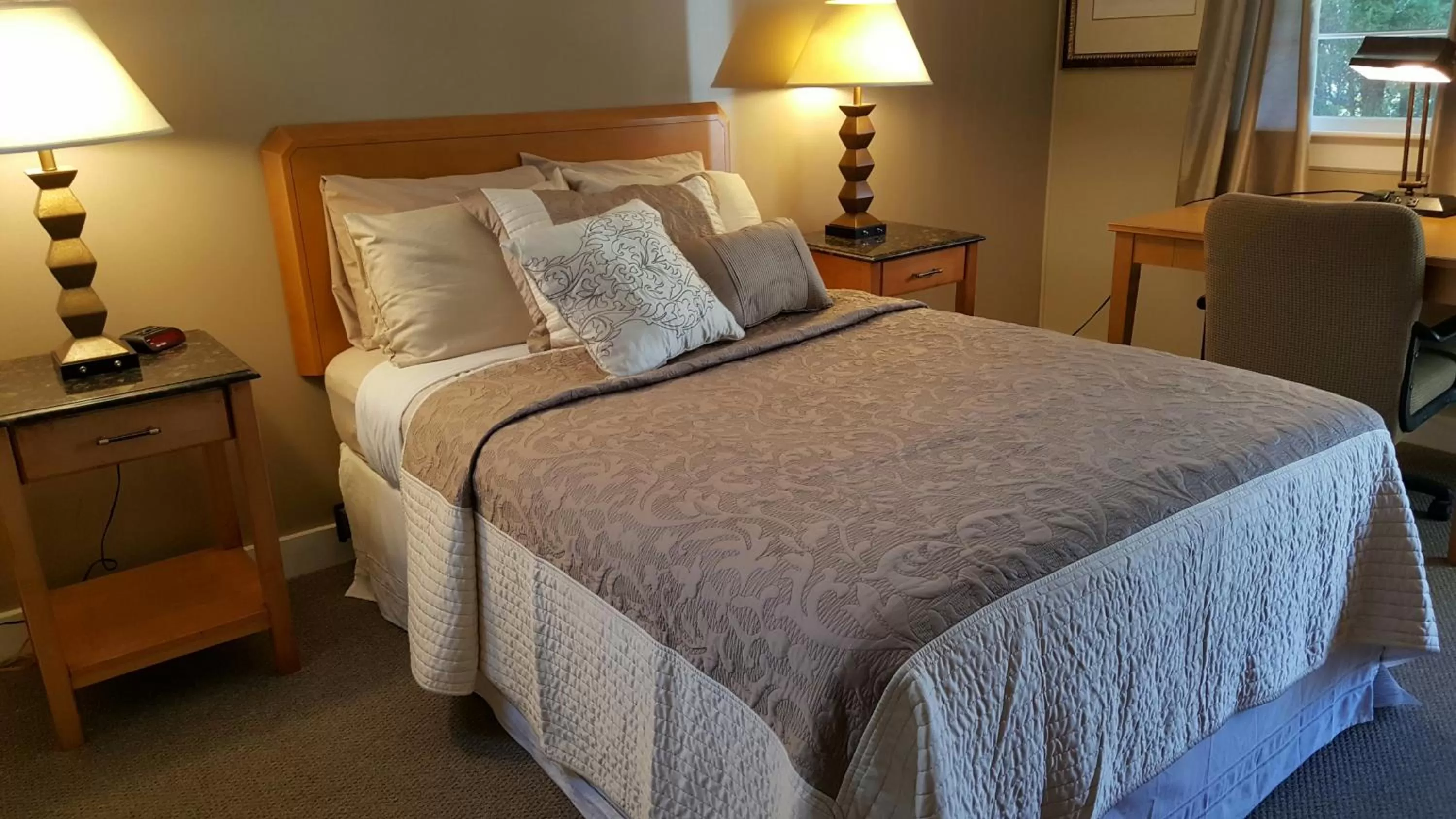 Bed in Starlight Lodge Cape Cod